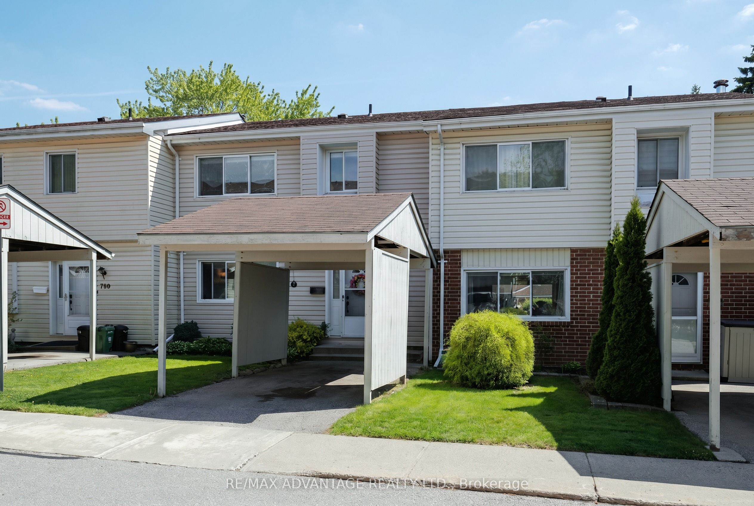 749 Wilkins Street, London South, ON N6C 4Z9 photo 2