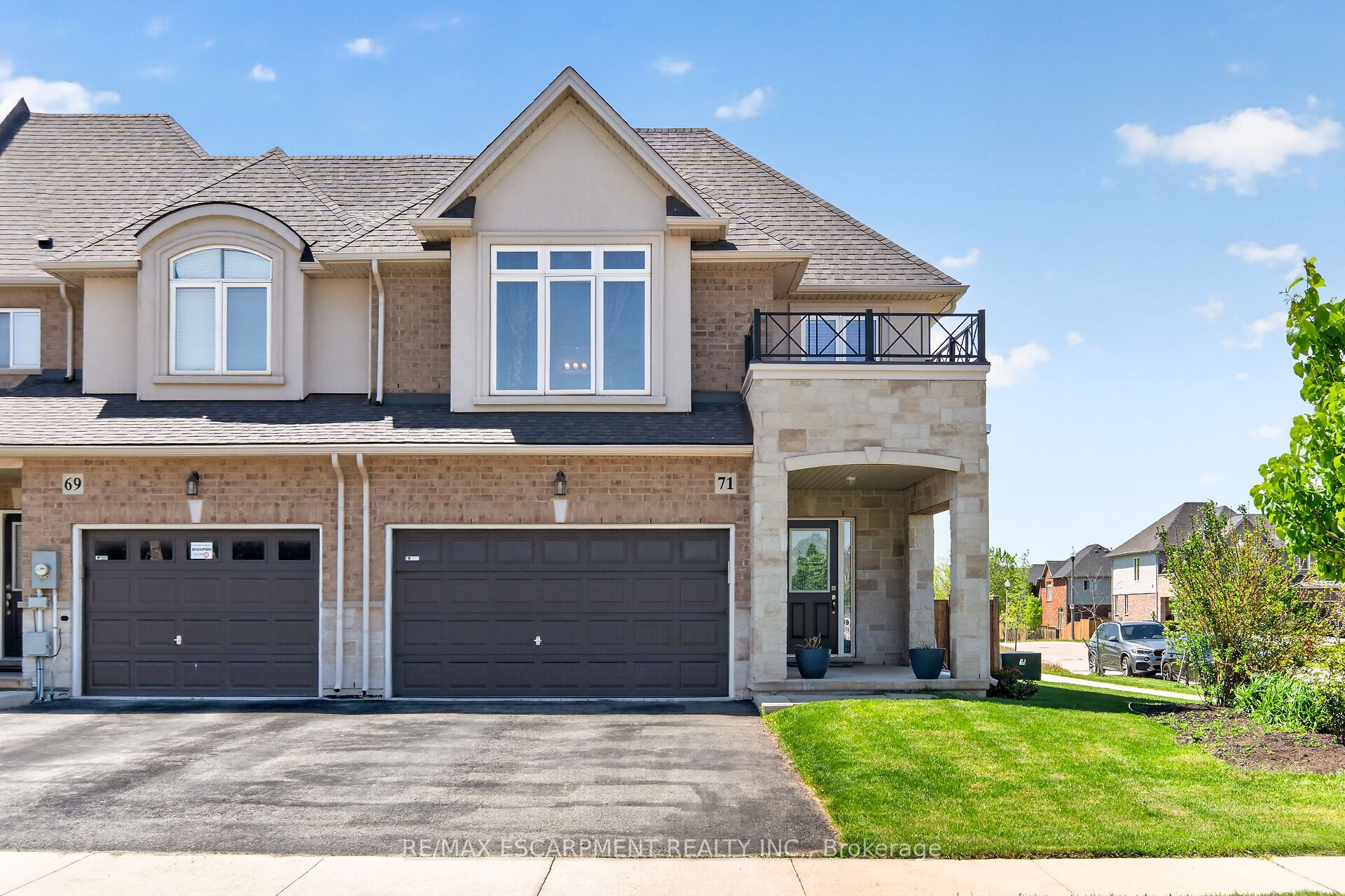 71 Foothills Lane, Hamilton, ON L8E 0K1 photo 2