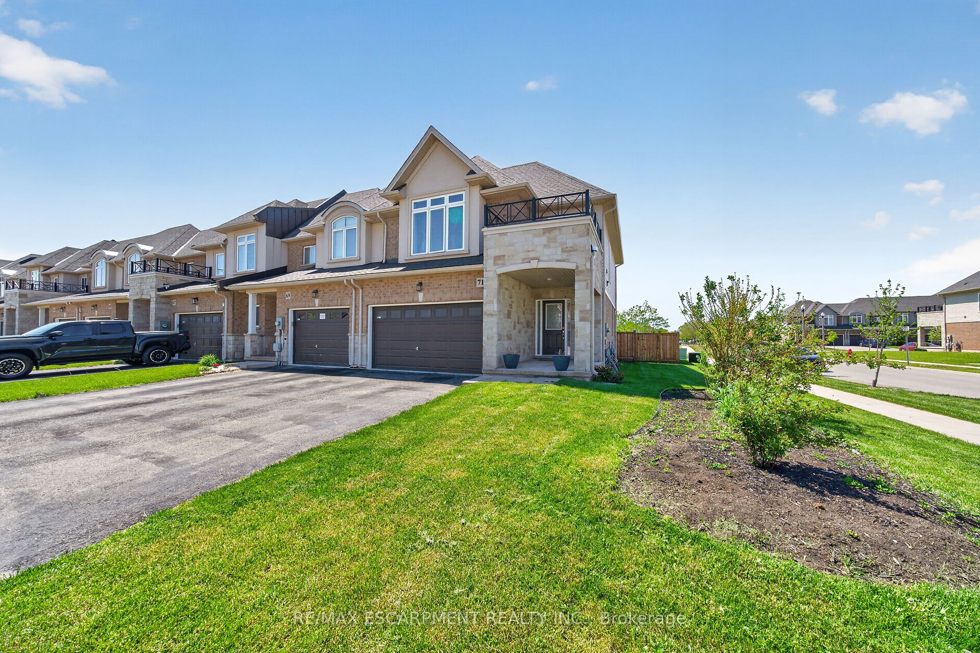 71 Foothills Lane, Hamilton, ON L8E 0K1 photo 3