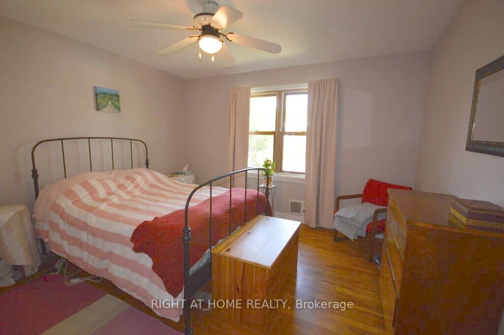 200 Woodroffe Avenue, Woodroffe, ON K2A 3V4 photo 5