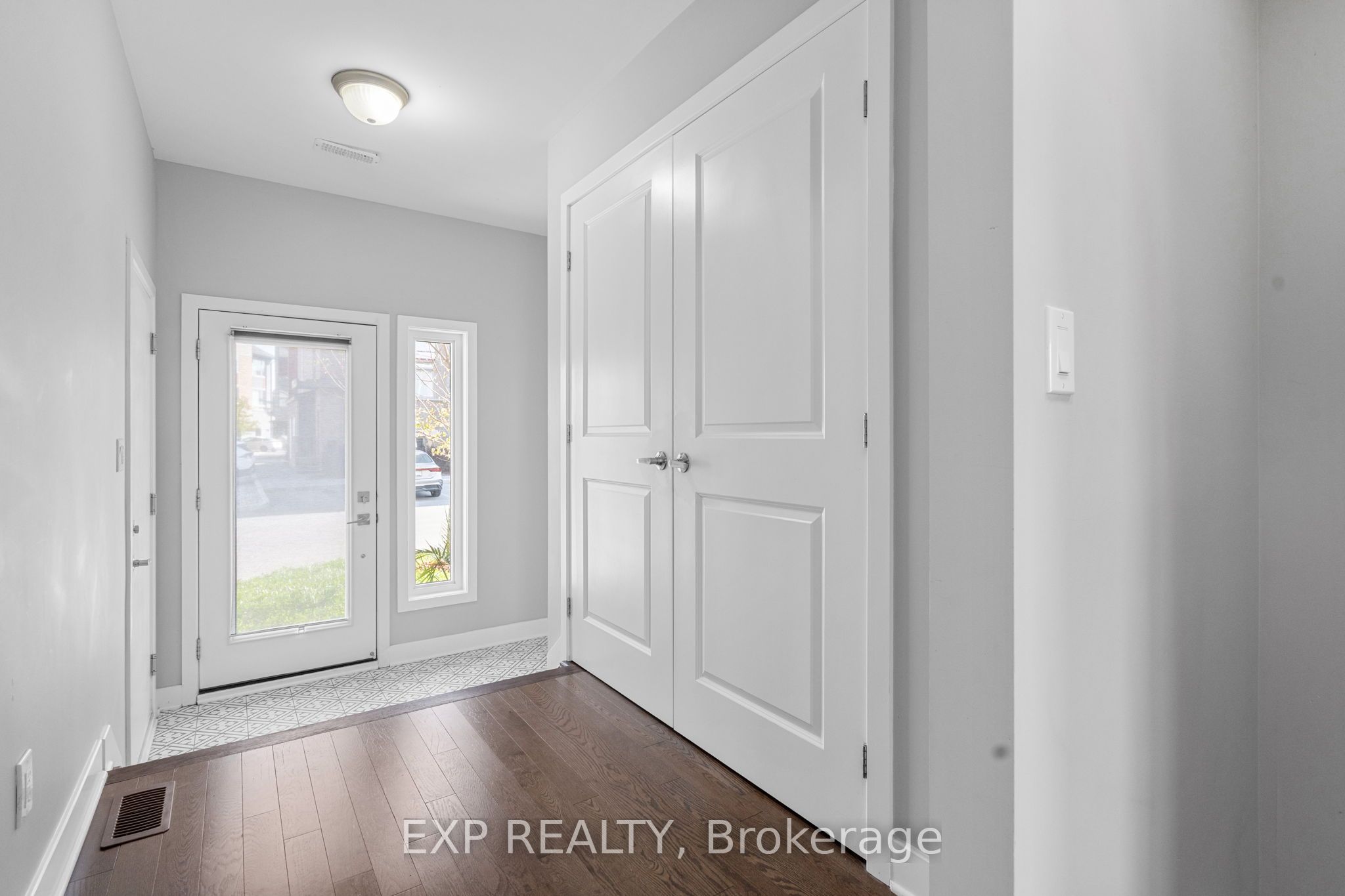 404 Terravita Private, Hunt Club - Windsor Park Village and Area, ON K1V 2R9 photo 5