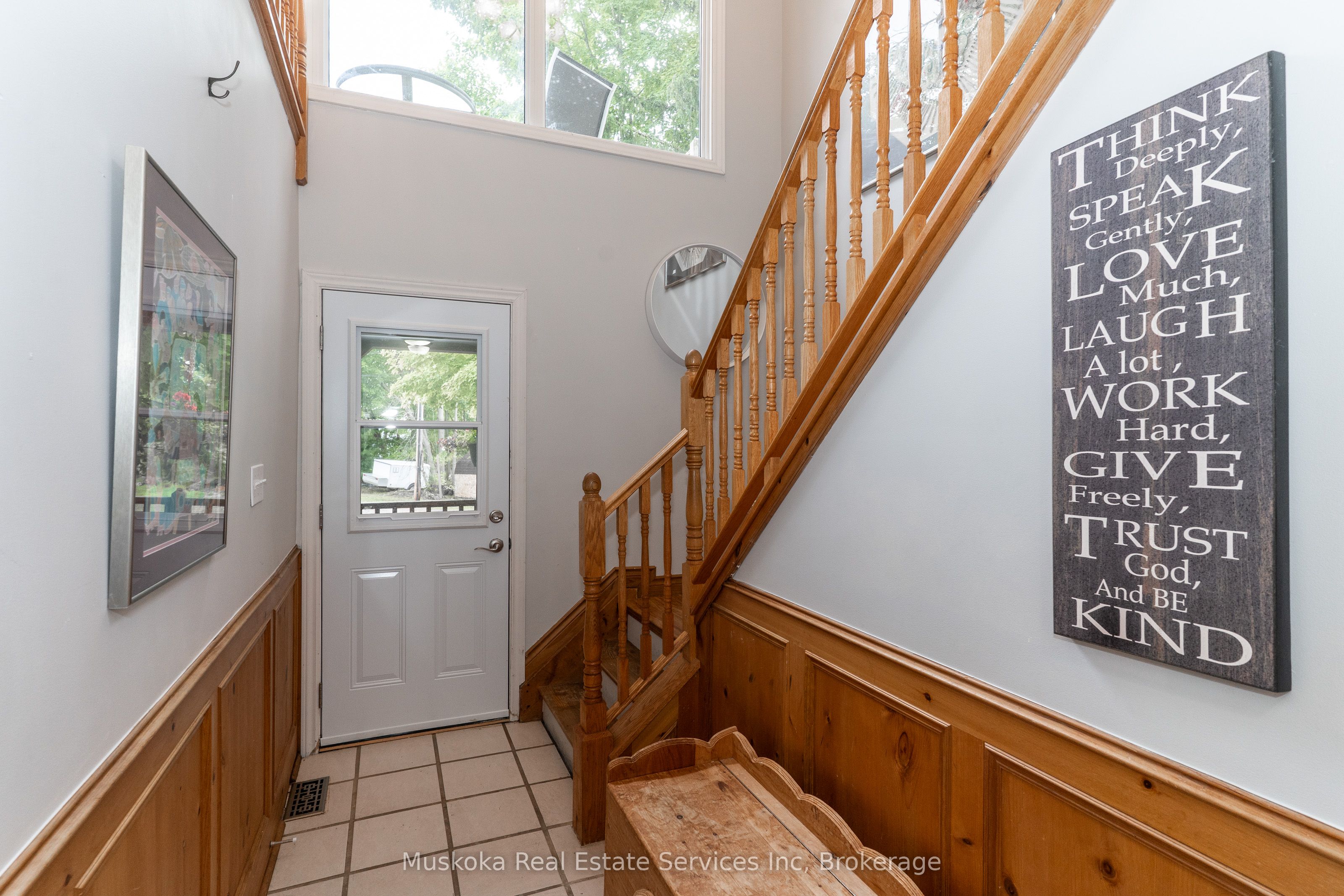 250 Wapaska Crescent, Gravenhurst, ON P1P 0Y1 photo 5