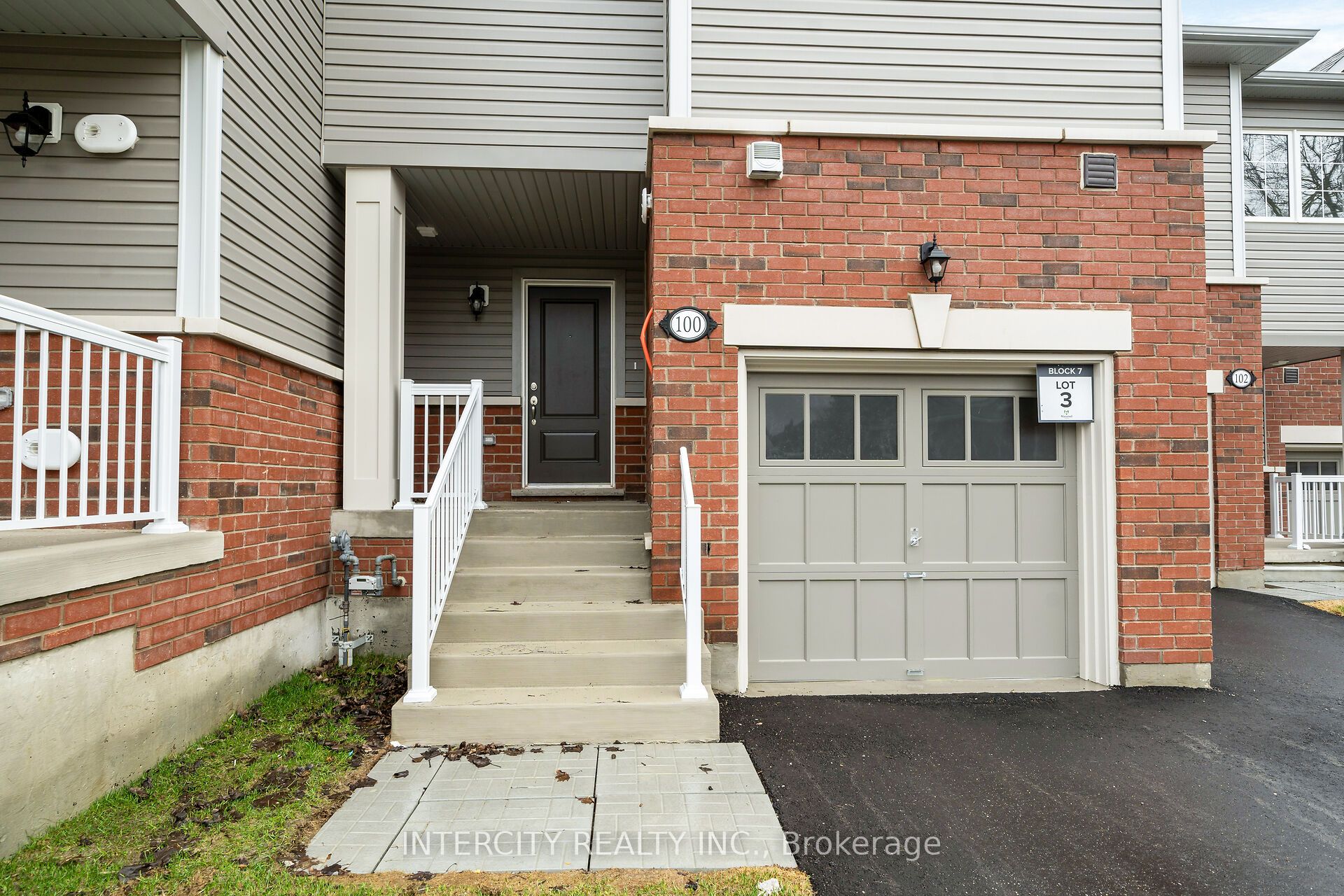 100 Walden Drive Blk 7 Unit 3, Shelburne, ON L9V 3Y1 photo 2