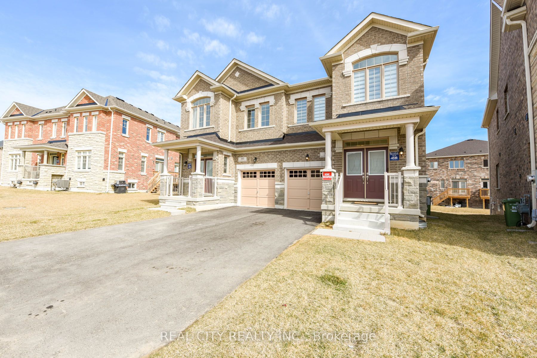 38 Silver Meadow Gdns Gardens N, Hamilton, ON L8B 1Z4 photo 3