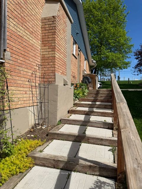 441 Wellington Road 18, Centre Wellington, ON N1M 2W3 photo 2