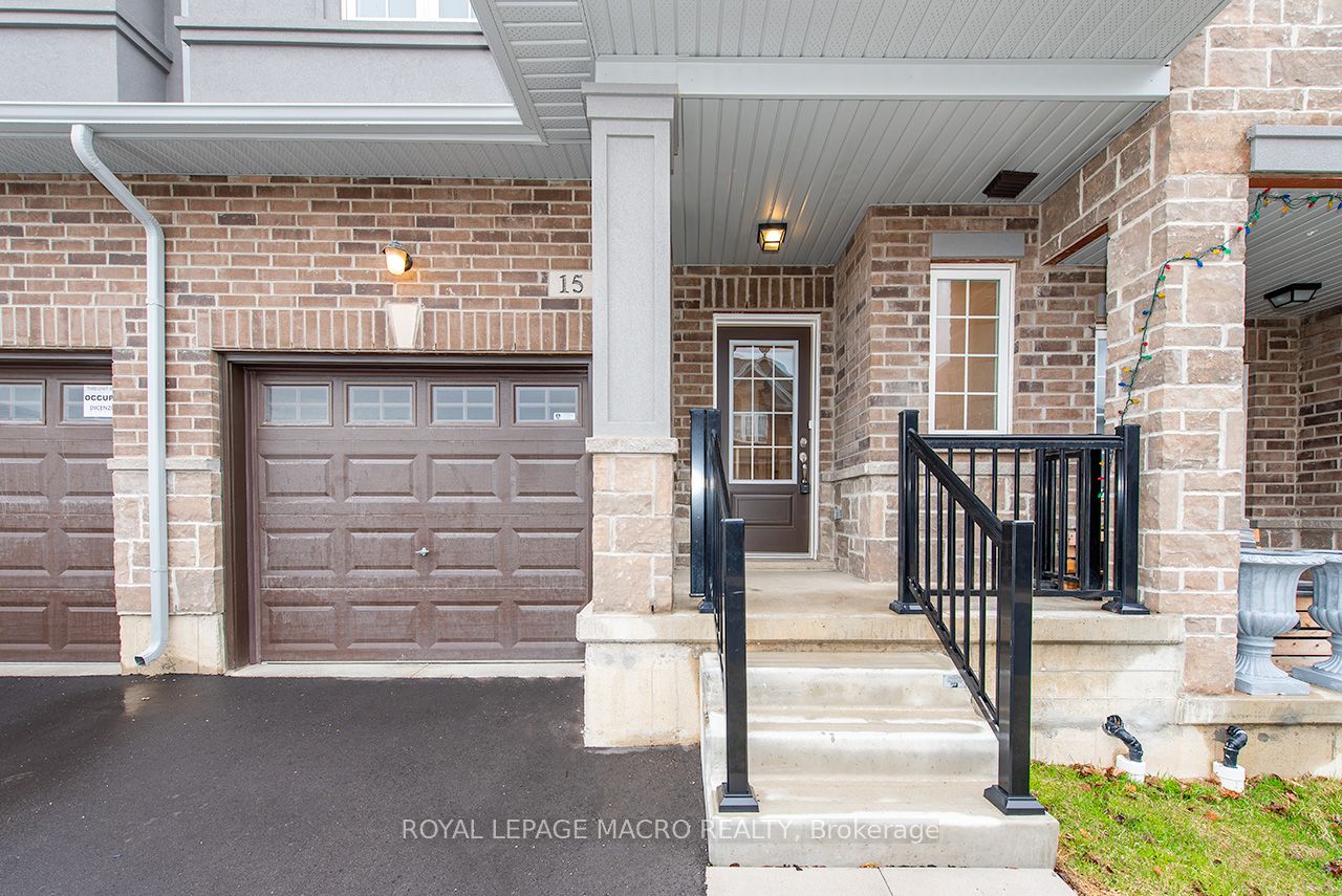 15 Linden Park Lane, Hamilton, ON L9A 1Y1 photo 2