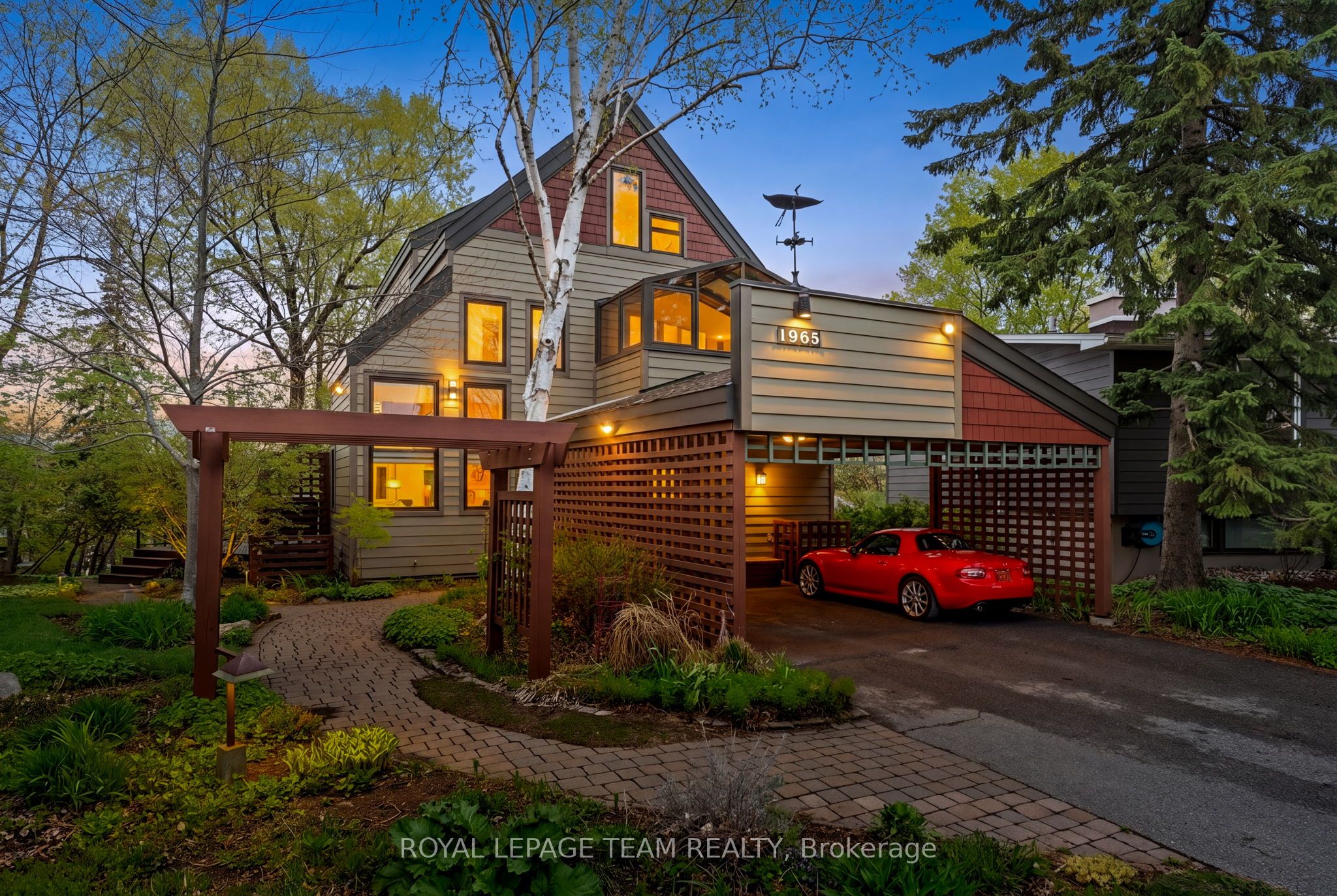 1965 Bromley Road, Carlingwood - Westboro and Area, ON K2A 1C3