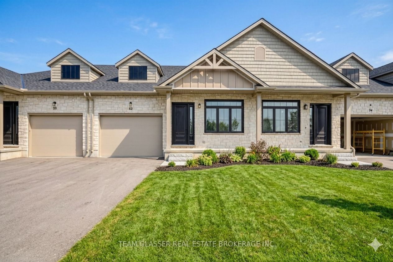 32 Dearing Drive, Lambton Shores, ON N0M 1T0