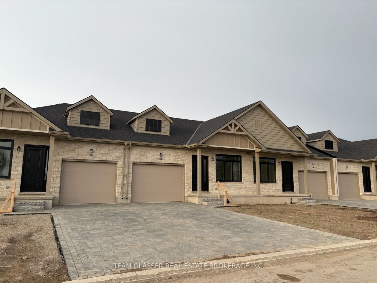 32 Dearing Drive, Lambton Shores, ON N0M 1T0 photo 4