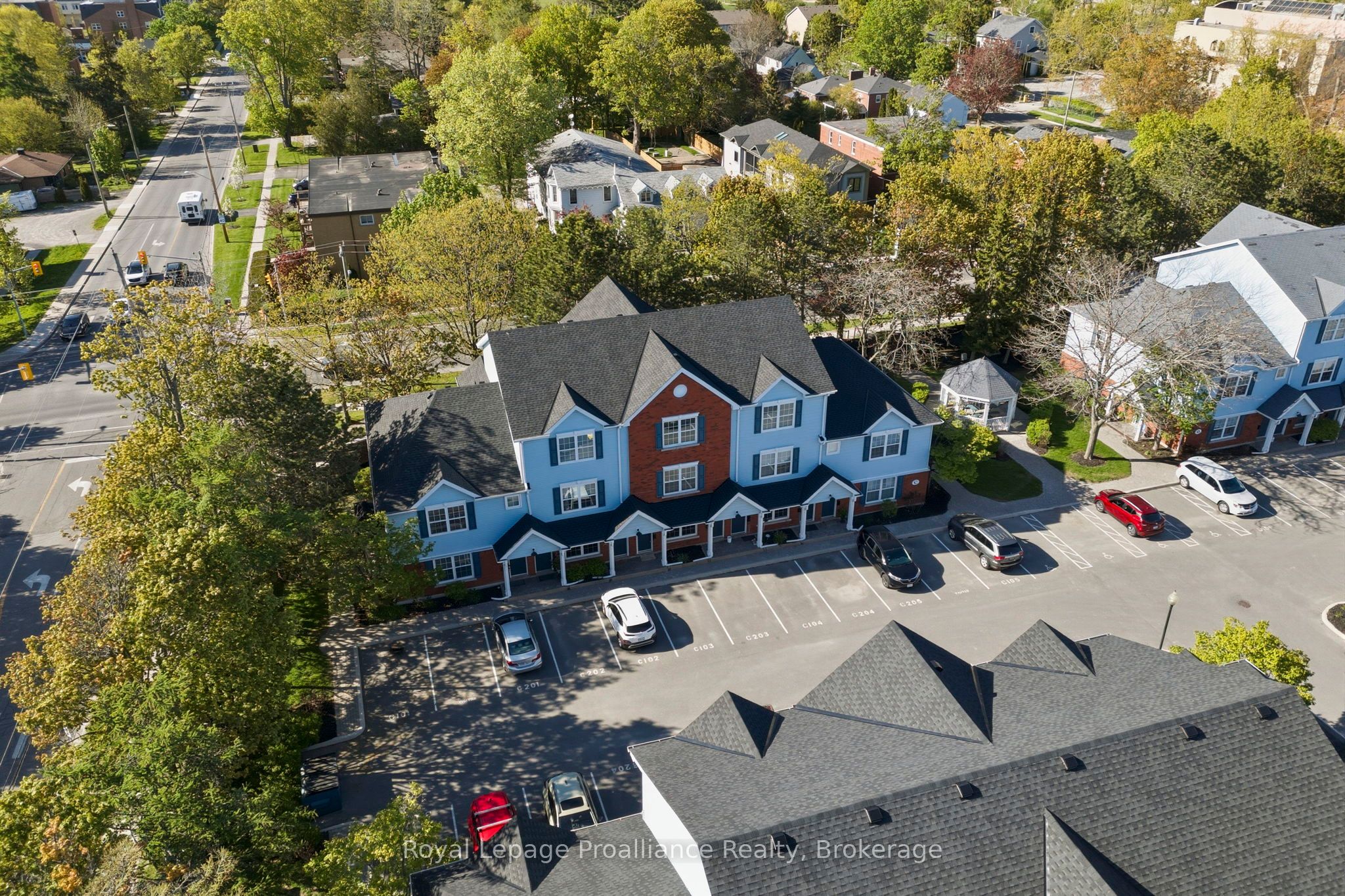 182 D'arcy Street C202, Cobourg, ON K9A 5H9 photo 3