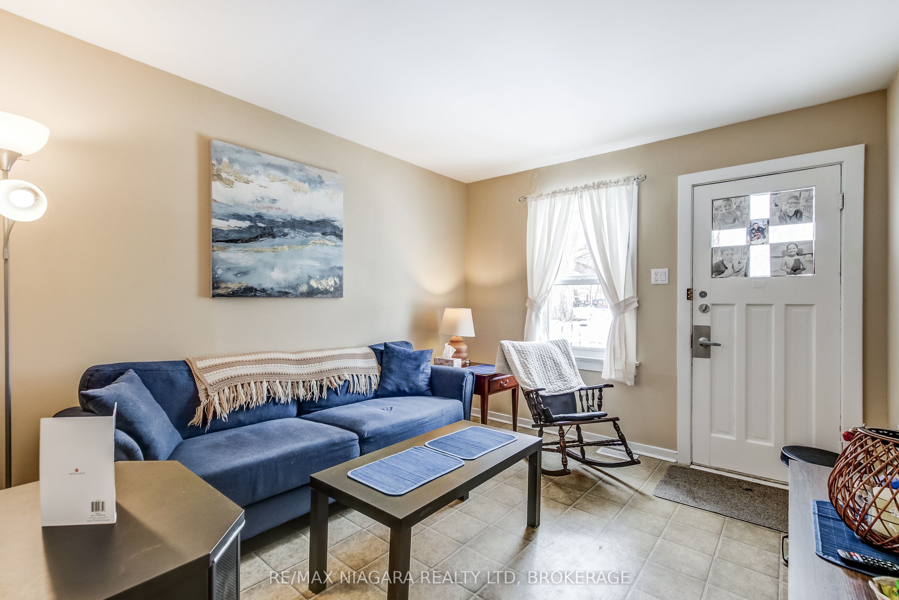 8 Catharine Street, Port Colborne, ON L3K 4J6 photo 5