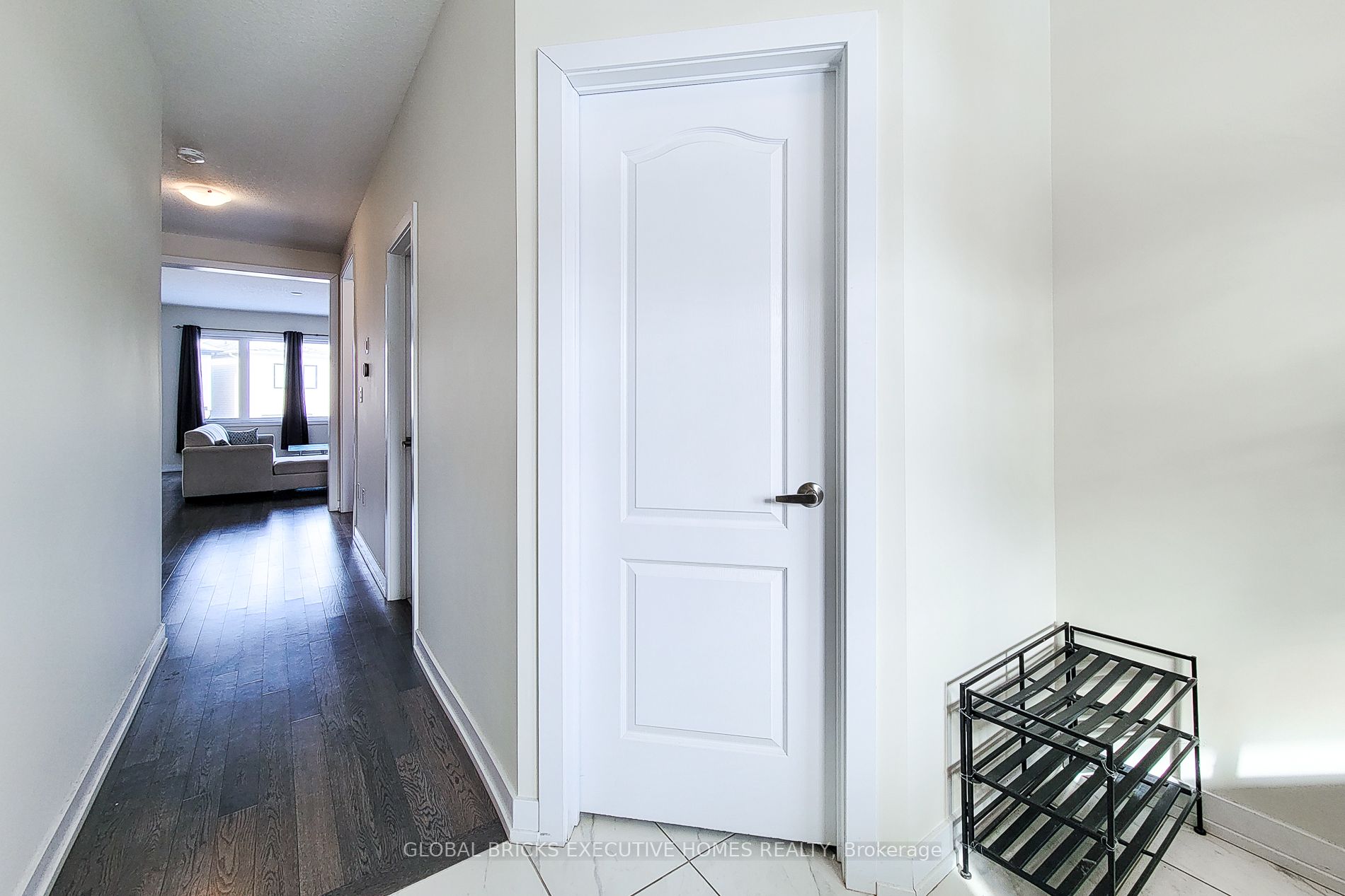 33 Wintergreen Crescent, Haldimand, ON N3W 0H9 photo 5