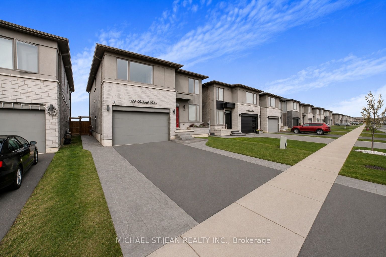 116 Bedrock Drive, Hamilton, ON L8J 0K6 photo 2