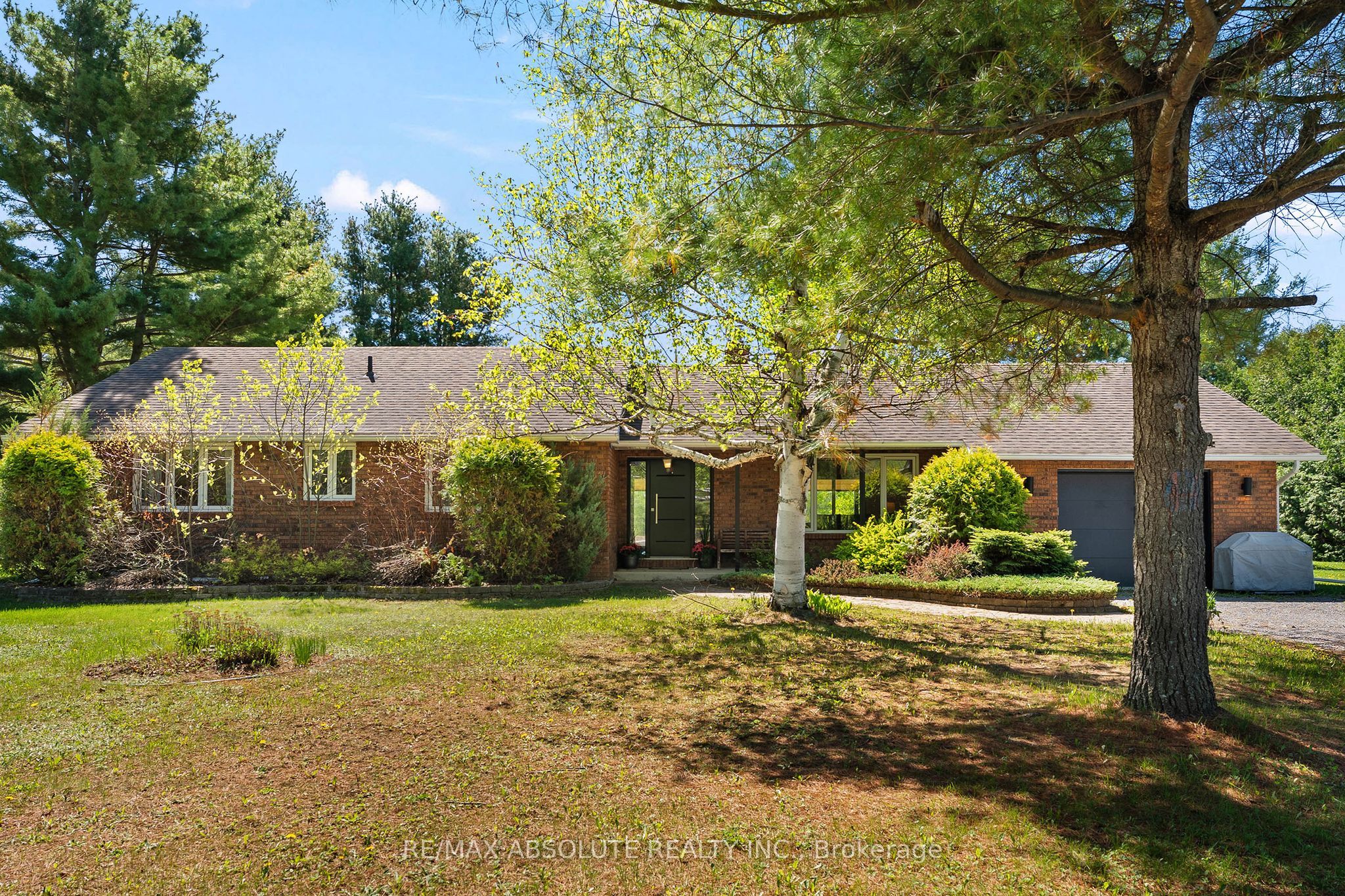 213 Calabogie Road, McNab/Braeside, ON K7S 3G8