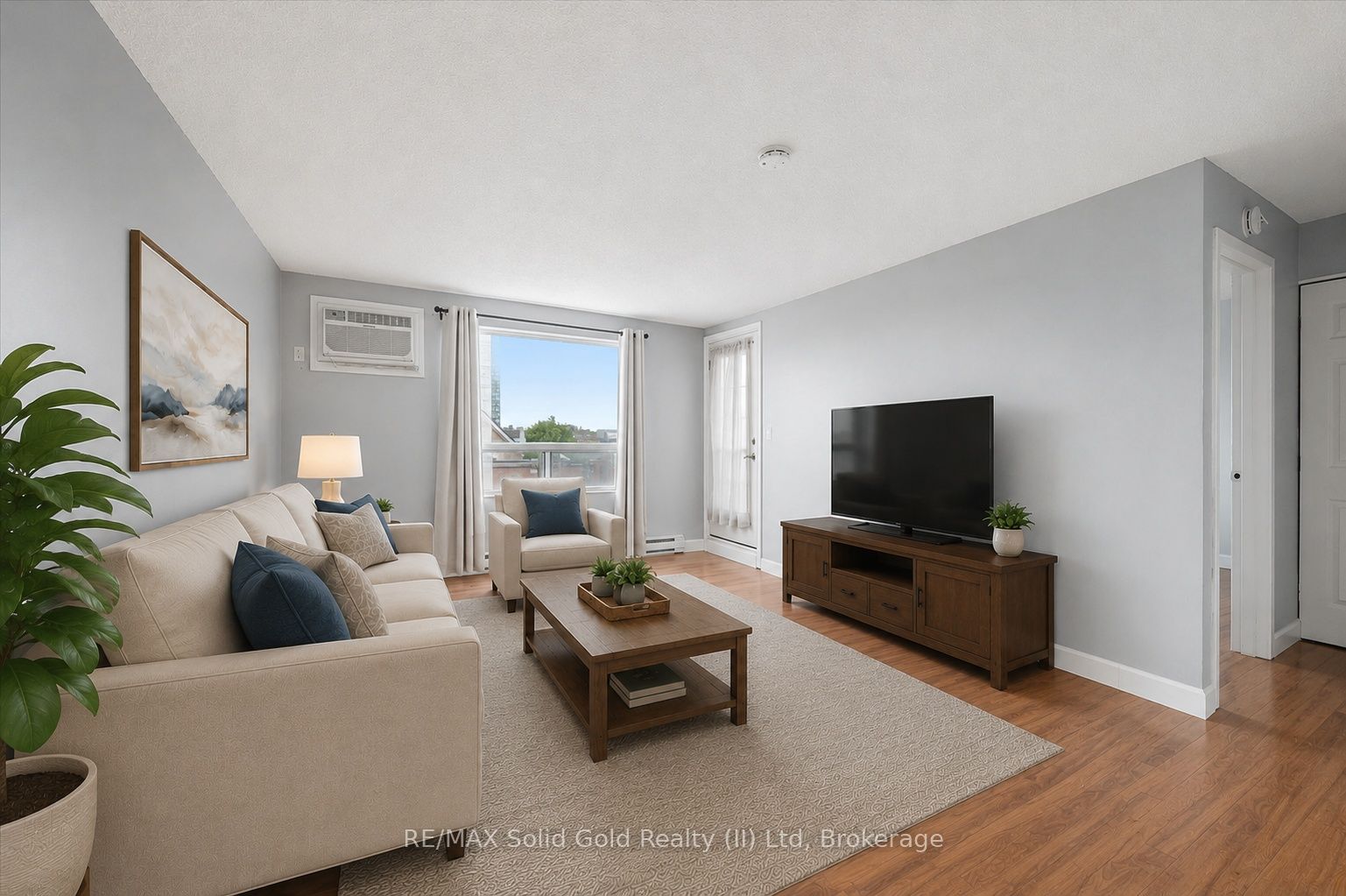 64 Benton Street 304, Kitchener, ON N2G 4L9 photo 3