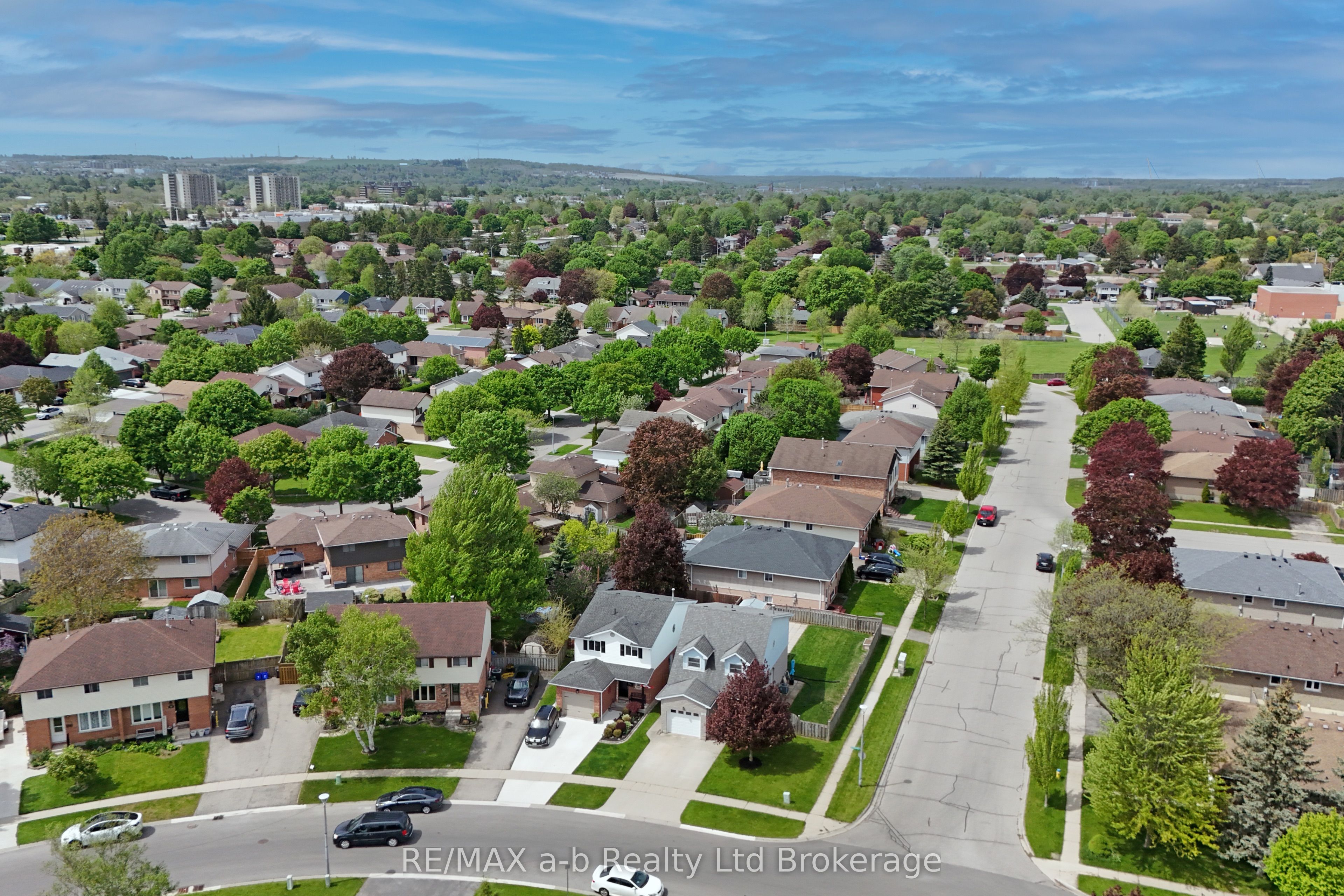 169 Diefenbaker Drive, Woodstock, ON N4S 8V7 photo 5