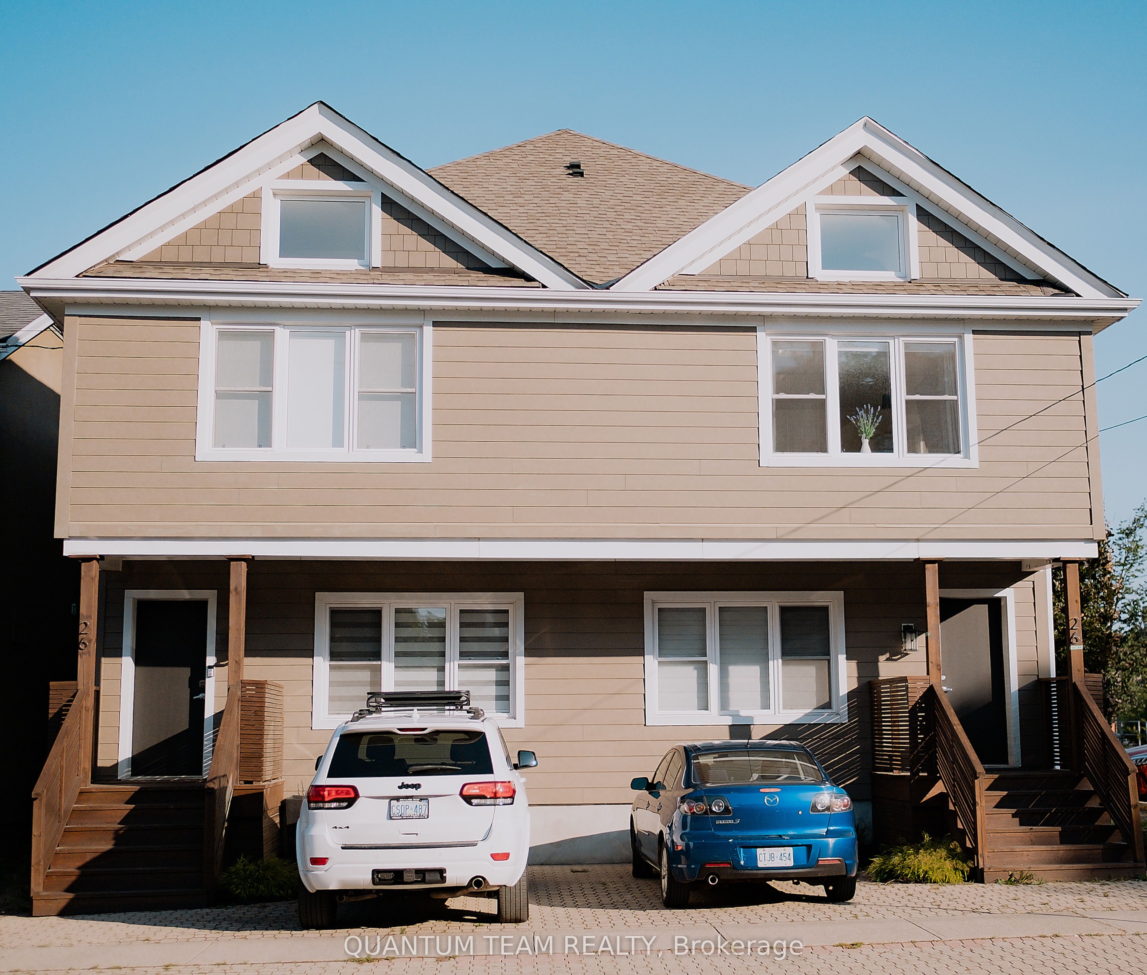 26 DUKE Street corner, St. Catharines, ON L2R 5W3