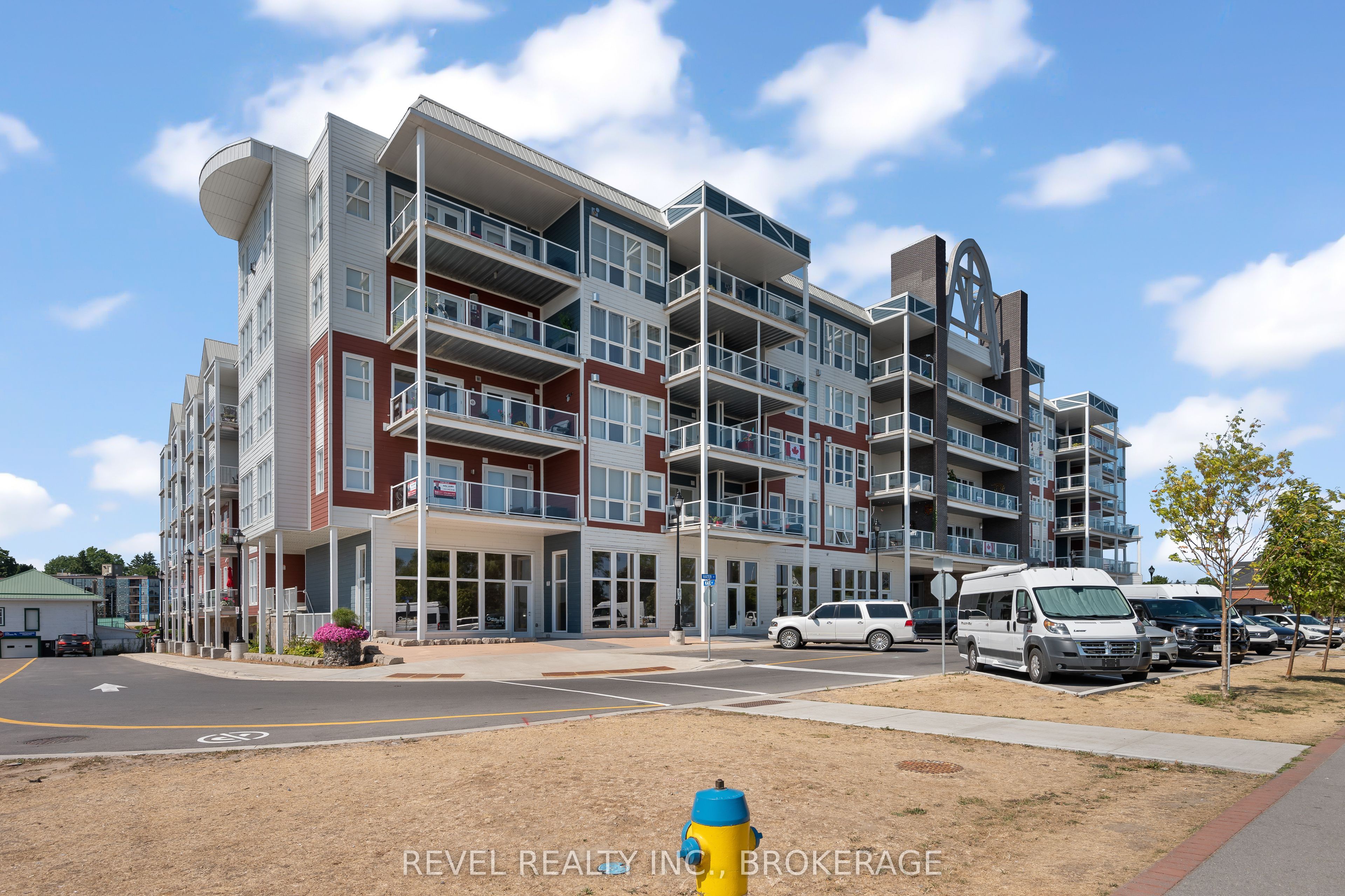 130 Water Street E 14, Gananoque, ON K7G 0A8 photo 2