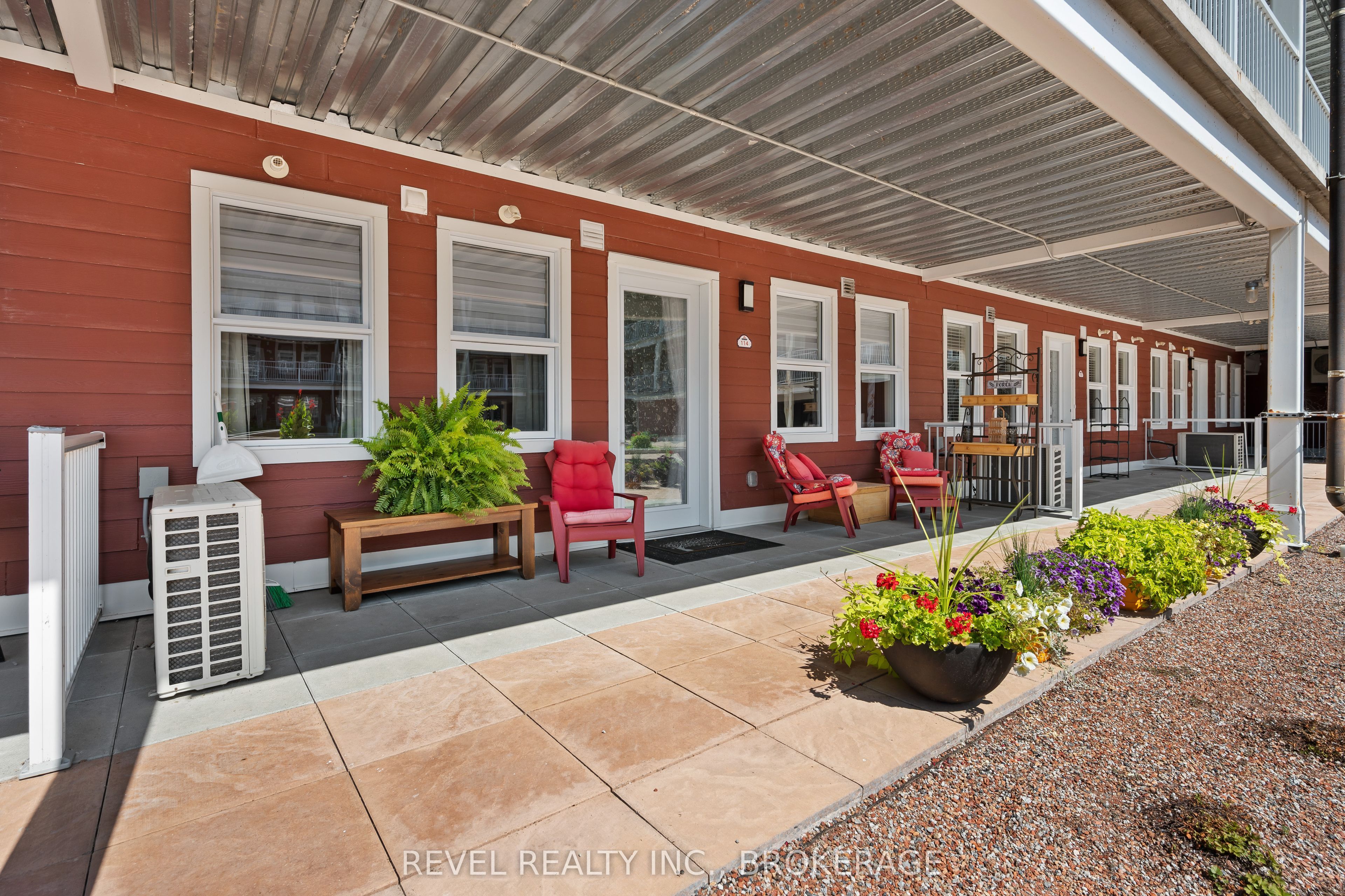 130 Water Street E 14, Gananoque, ON K7G 0A8 photo 4