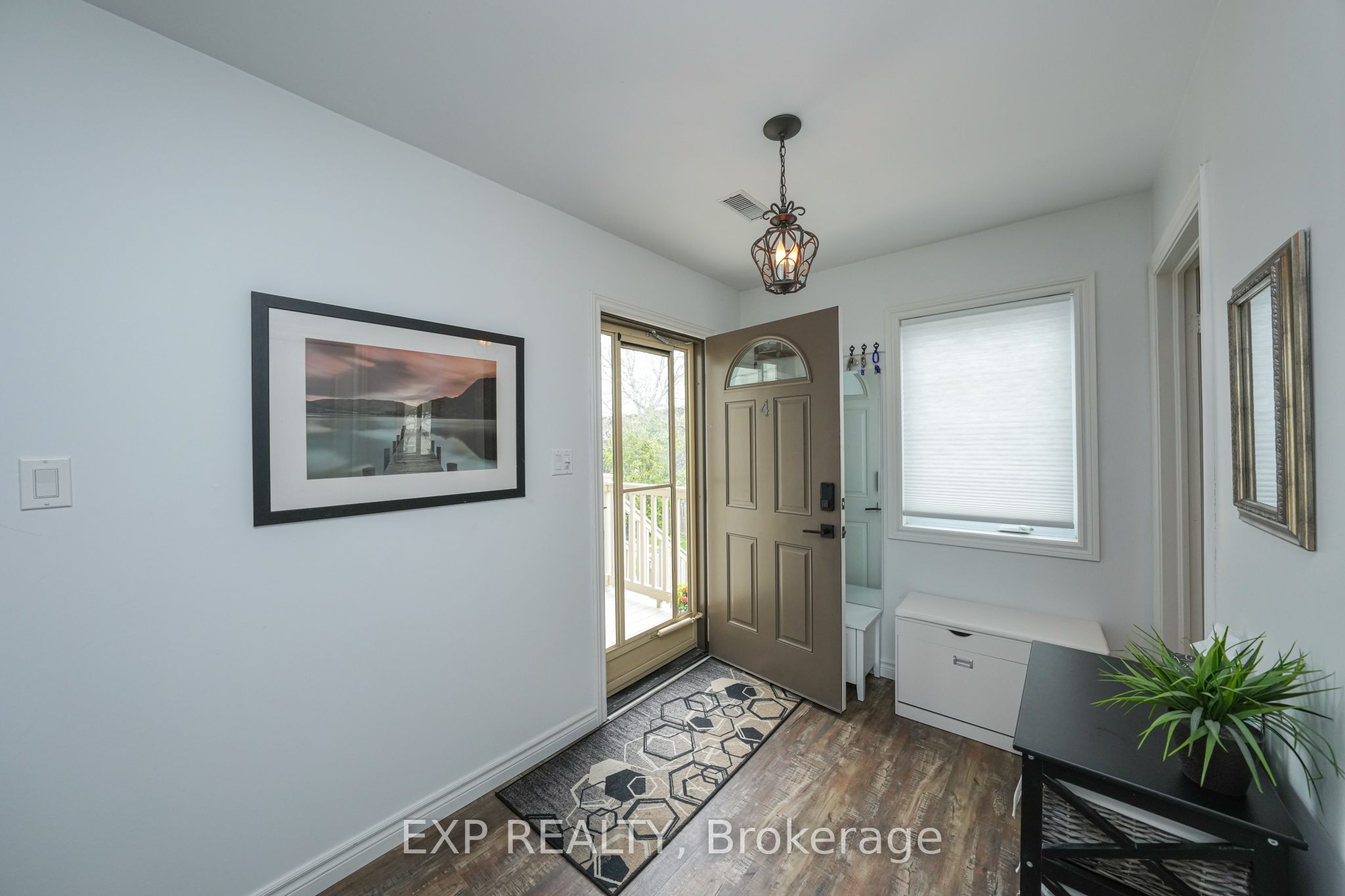 40 Ontario Street S 4, Lambton Shores, ON N0M 1T0
