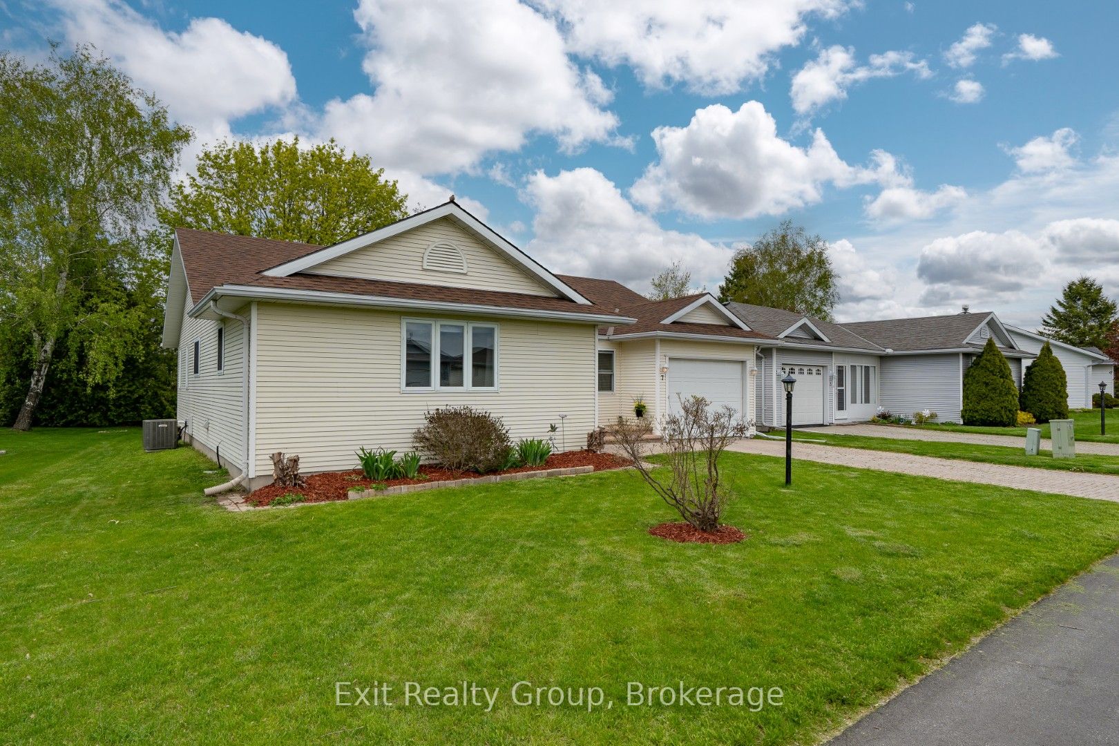 7 Cretney Drive, Prince Edward County, ON K0K 3L0 photo 3