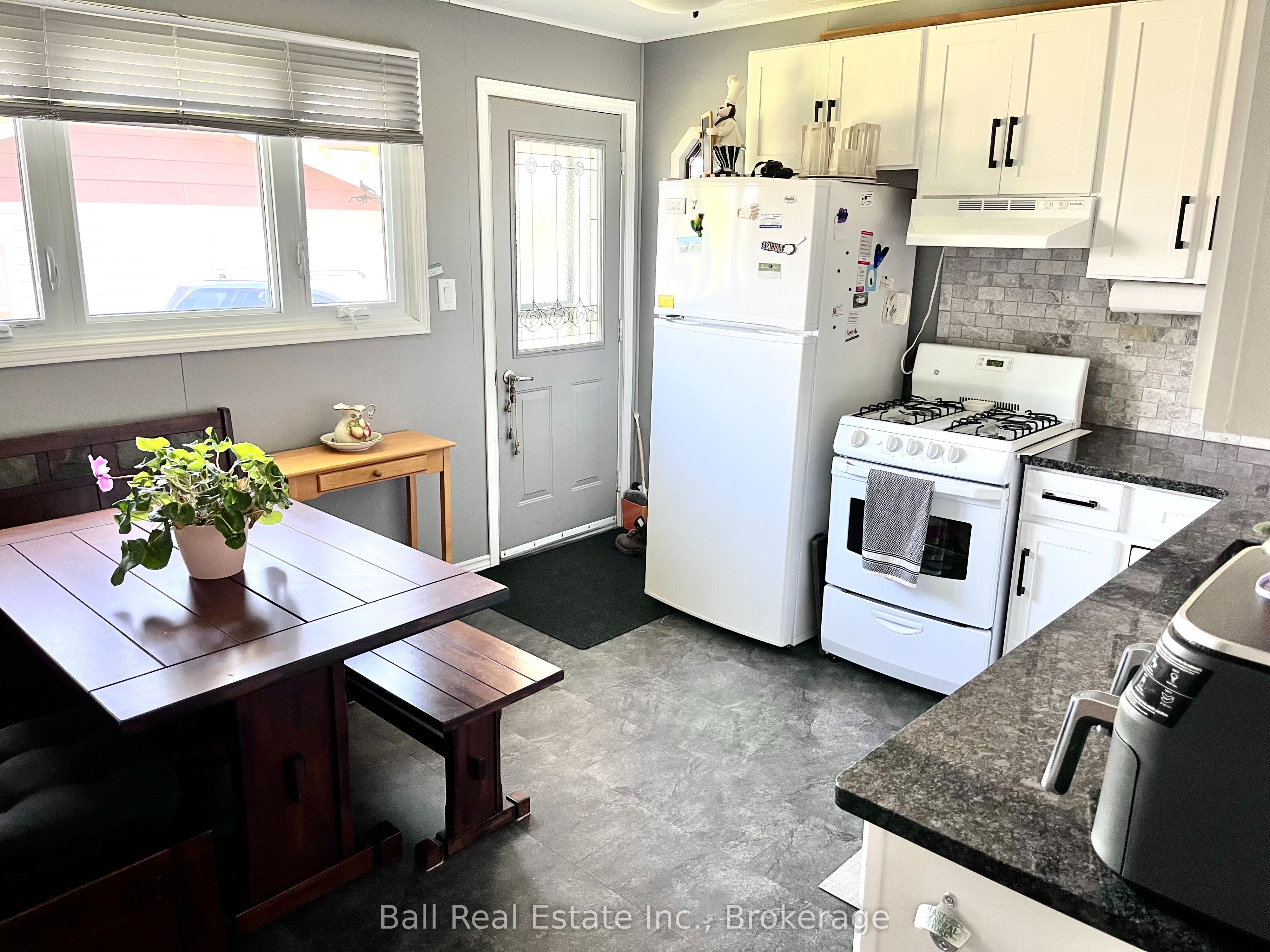98 George Street E, Havelock-Belmont-Methuen, ON K0L 1Z0 photo 5