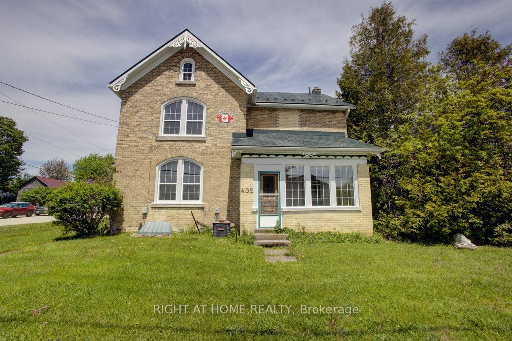 402 Lambton Street E, West Grey, ON N0G 1R0 photo 4