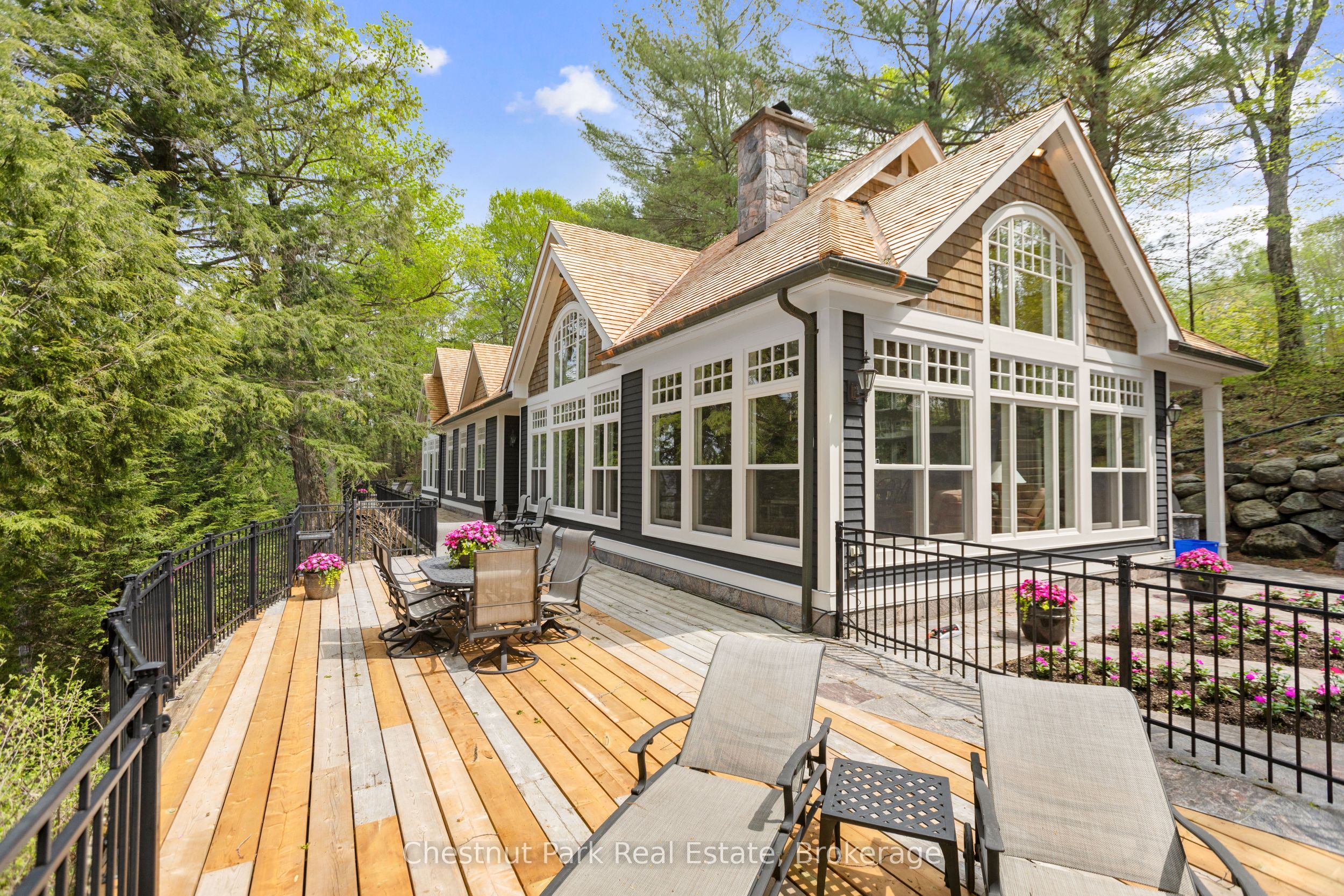 1025 Appian Way #12, Muskoka Lakes, ON P0B 1J0 photo 4
