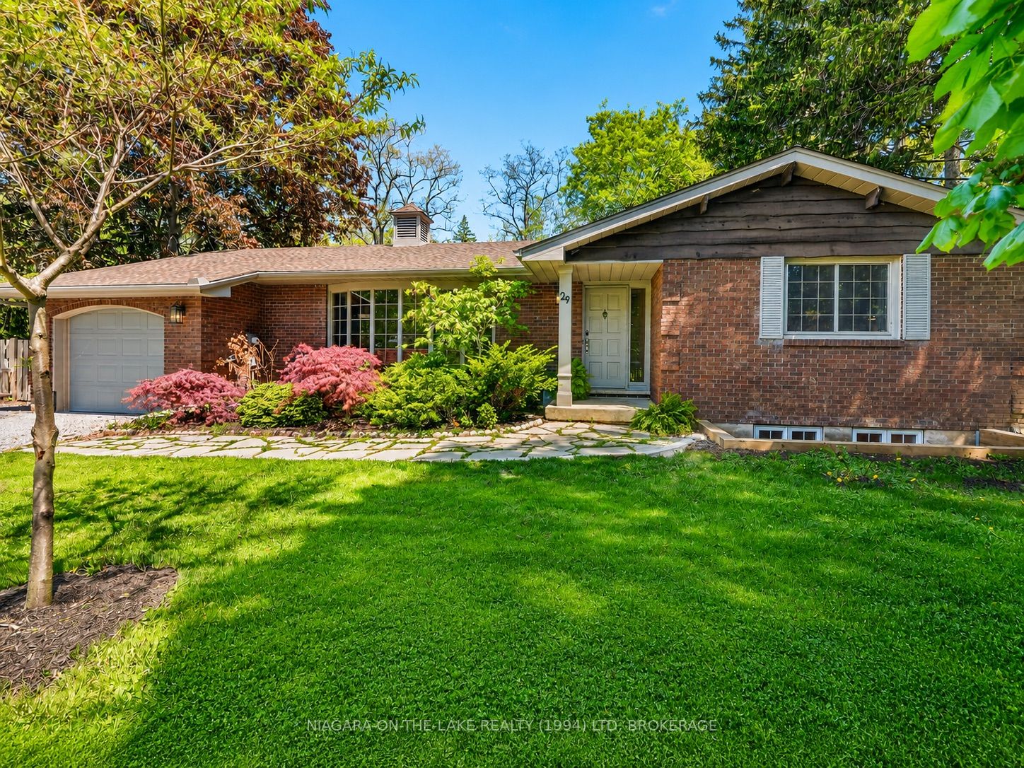 29 Circle Street, Niagara-on-the-Lake, ON L0S 1J0 photo 2