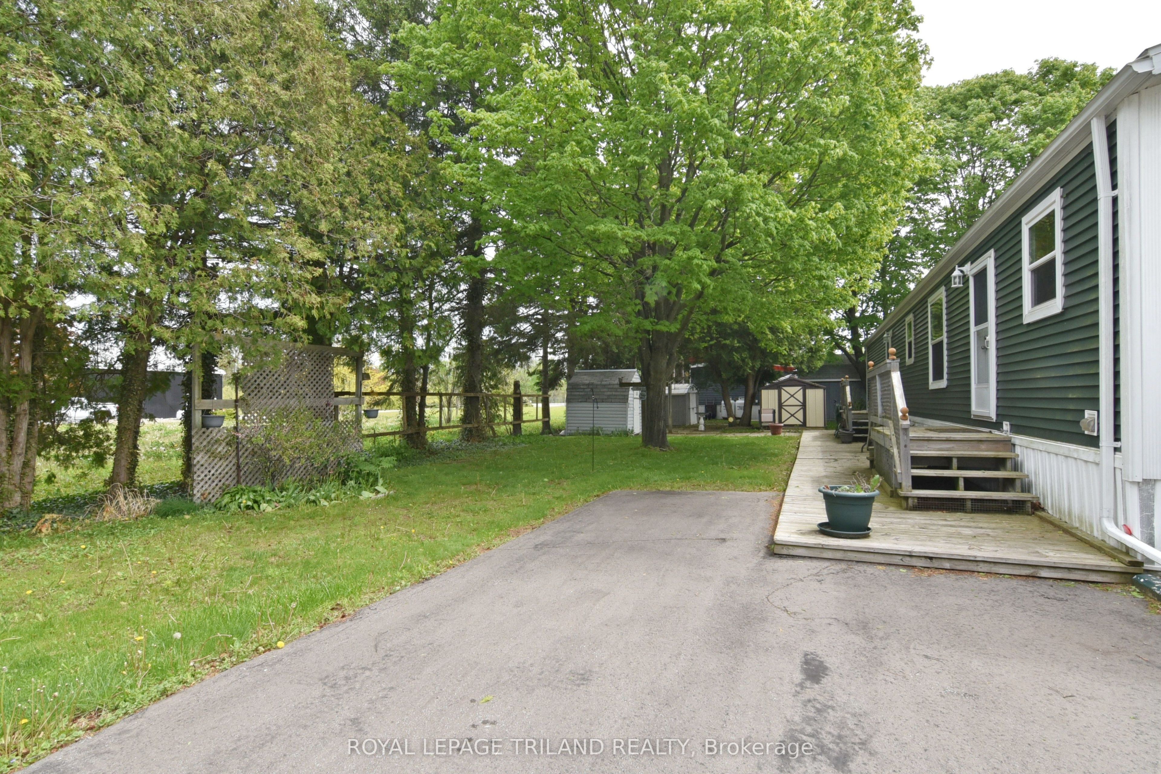 9385 IPPERWASH Road 15, Lambton Shores, ON N0N 1J3 photo 2