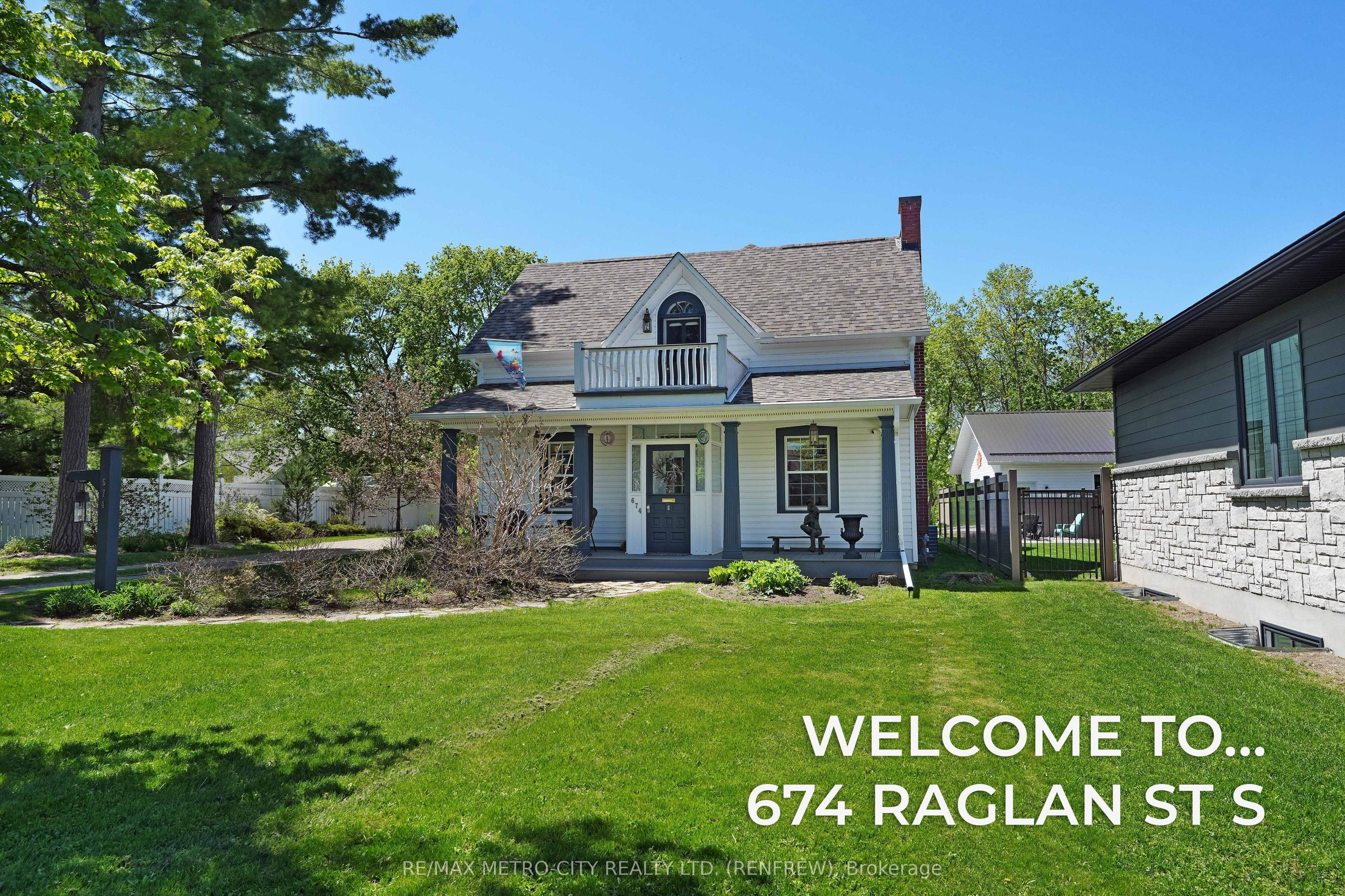 674 RAGLAN Street S, Renfrew, ON K7V 1S2