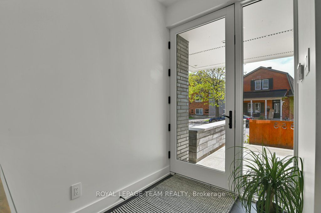353 Winston Avenue, Carlingwood - Westboro and Area, ON K2A 1Y6 photo 5