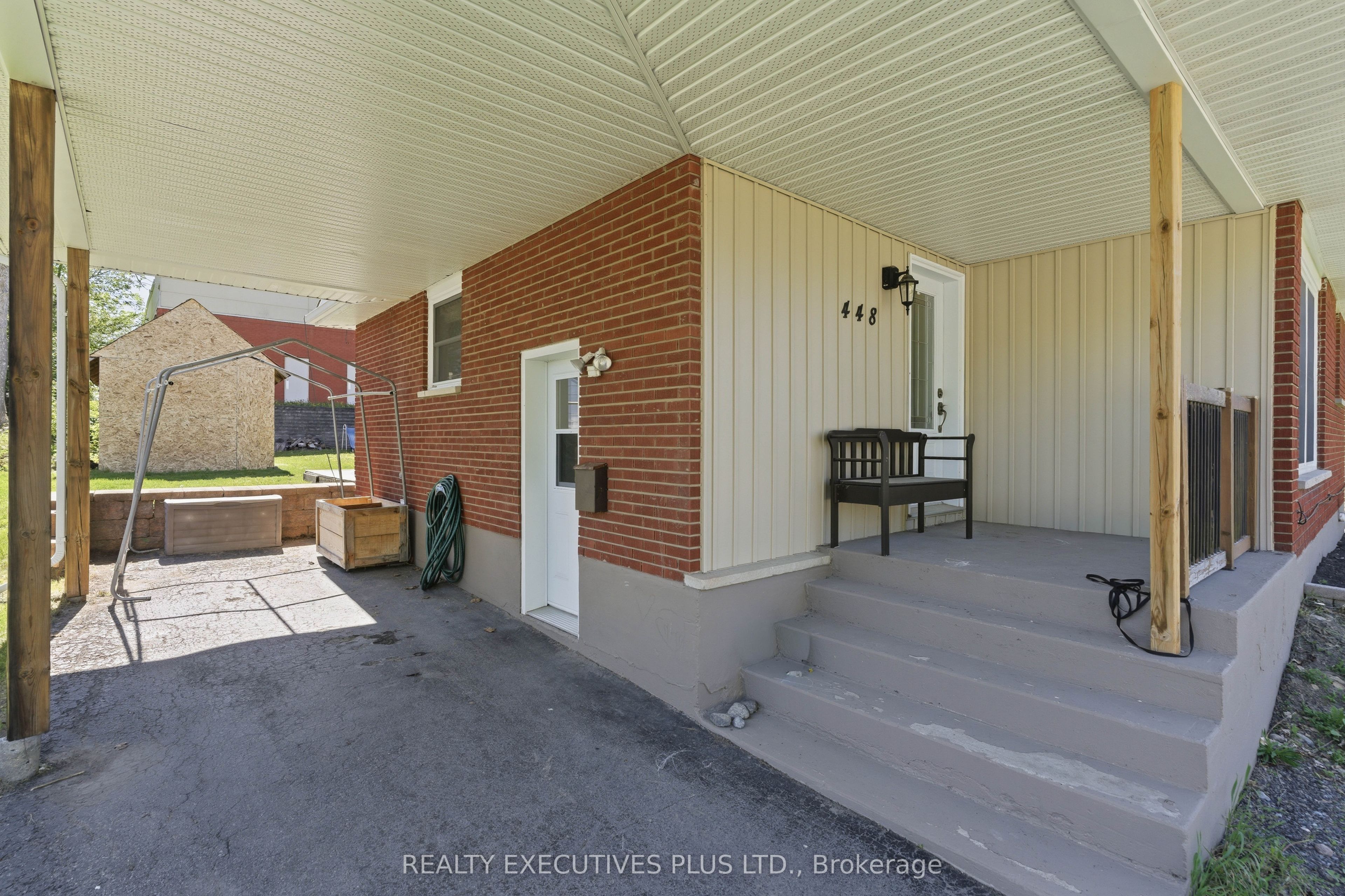 448 Dominion Street S, North Glengarry, ON K0C 1A0 photo 3