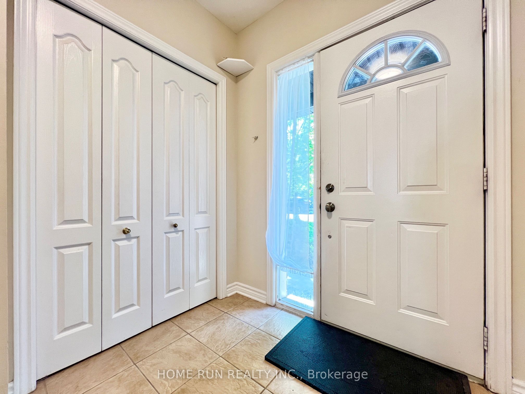 217 Deerfox Drive, Barrhaven, ON K2J 4W8 photo 5
