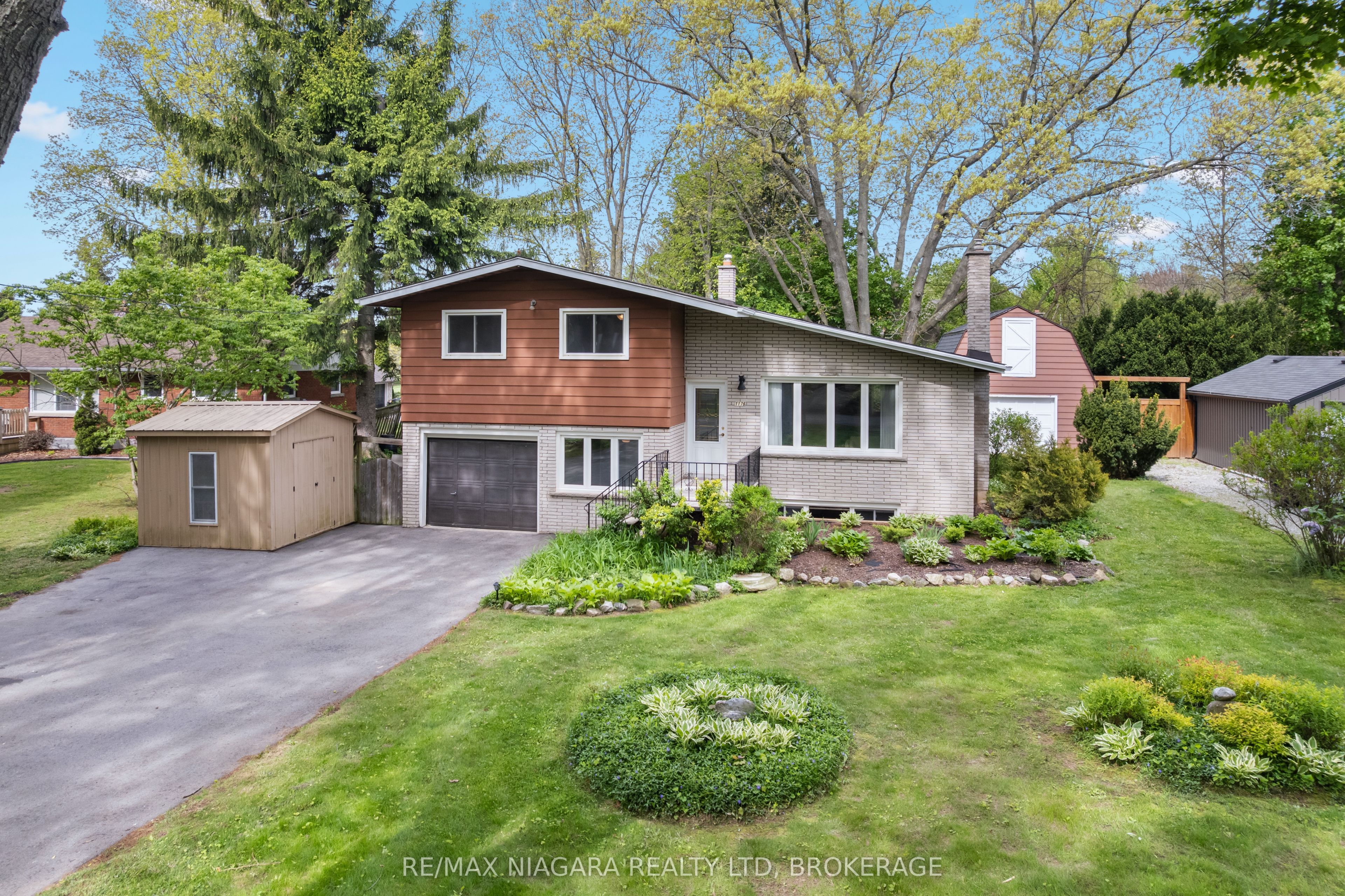1176 Sunset Drive, Pelham, ON L0S 1C0