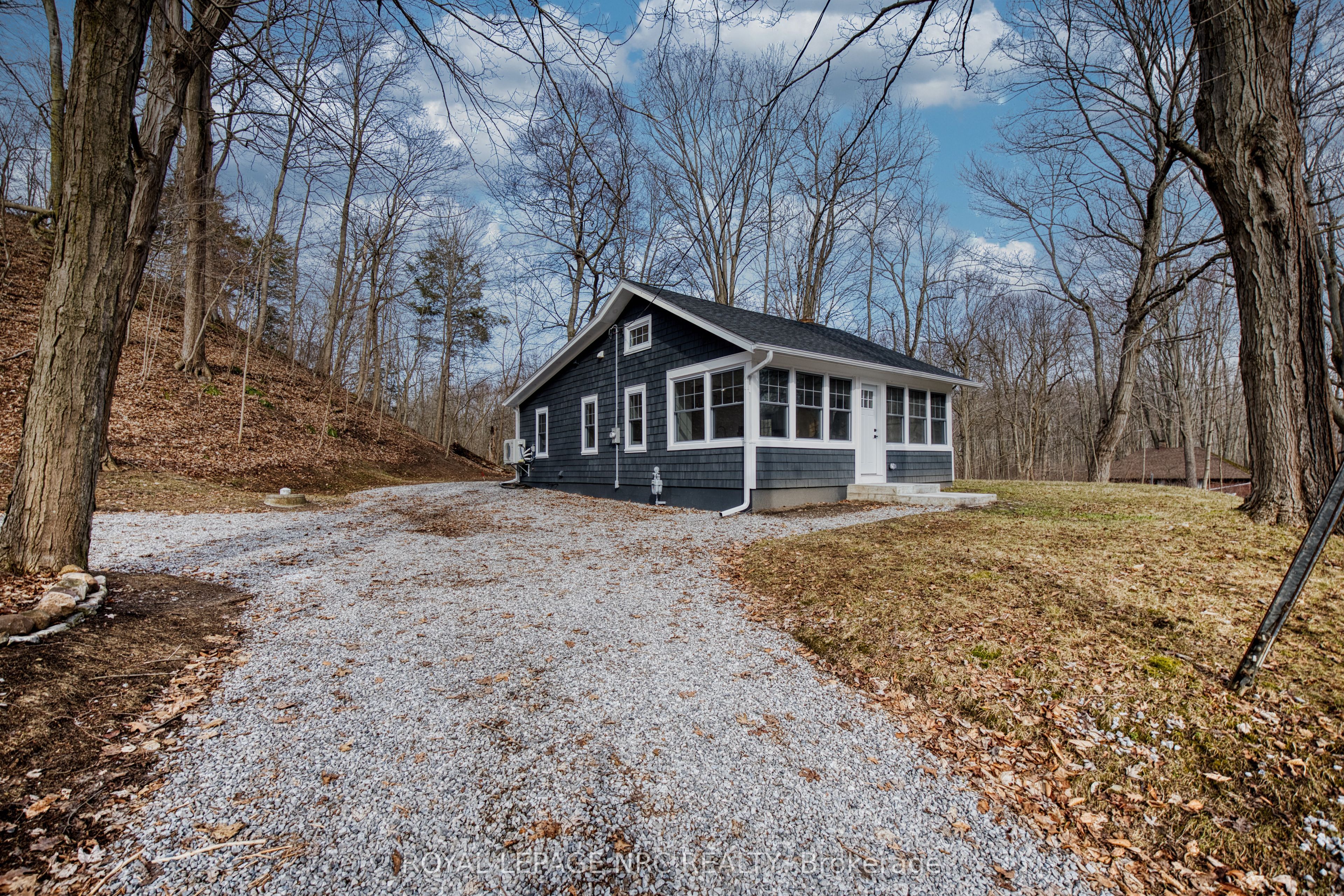 212 S Holloway Bay Road S, Port Colborne, ON L0S 1R0