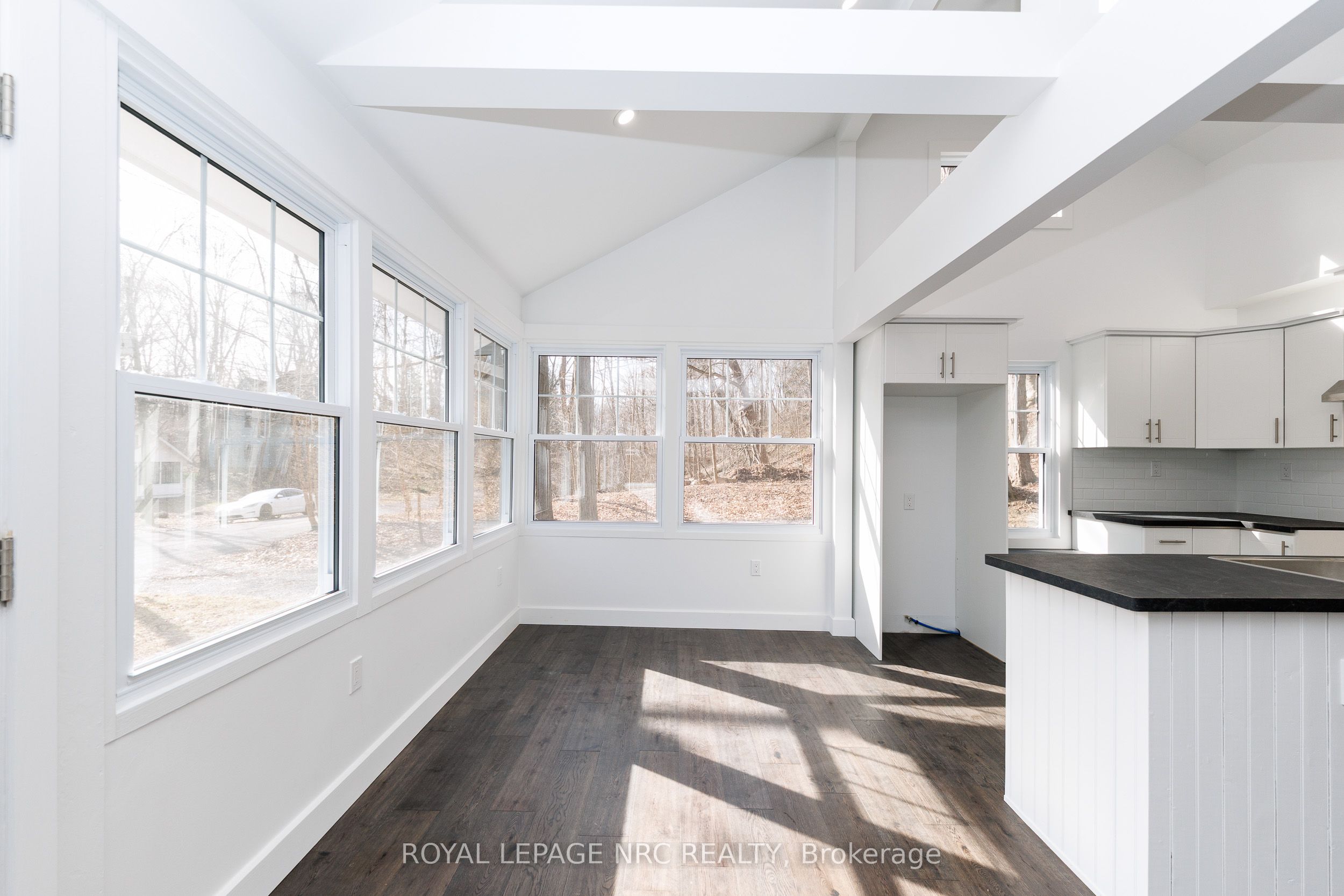 212 S Holloway Bay Road S, Port Colborne, ON L0S 1R0 photo 5