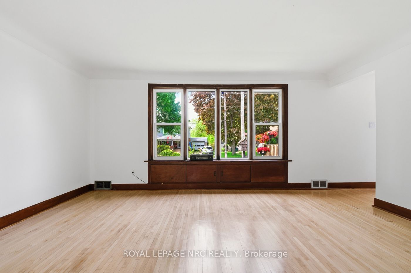 6010 Carlton Avenue, Niagara Falls, ON L2G 5J5 photo 5