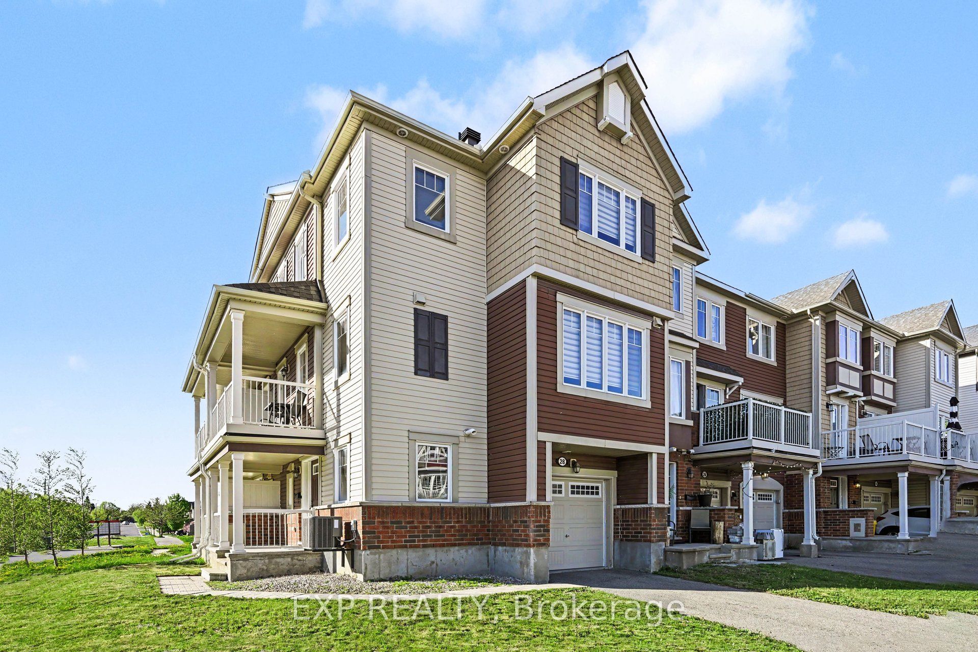 28 Streambank Street, Kanata, ON K2M 0J8