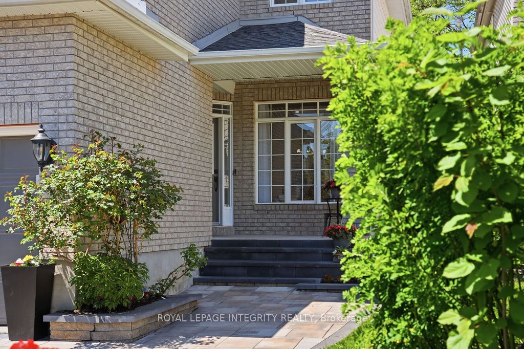 72 Maricona Way, Kanata, ON K2T 1H3 photo 2