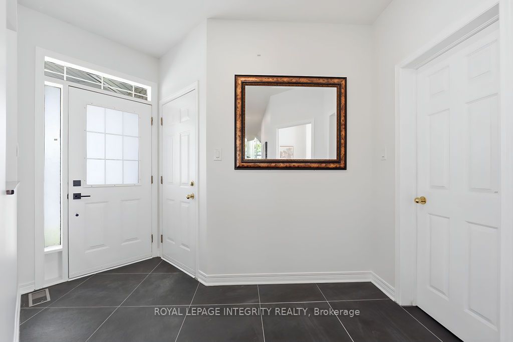 72 Maricona Way, Kanata, ON K2T 1H3 photo 3