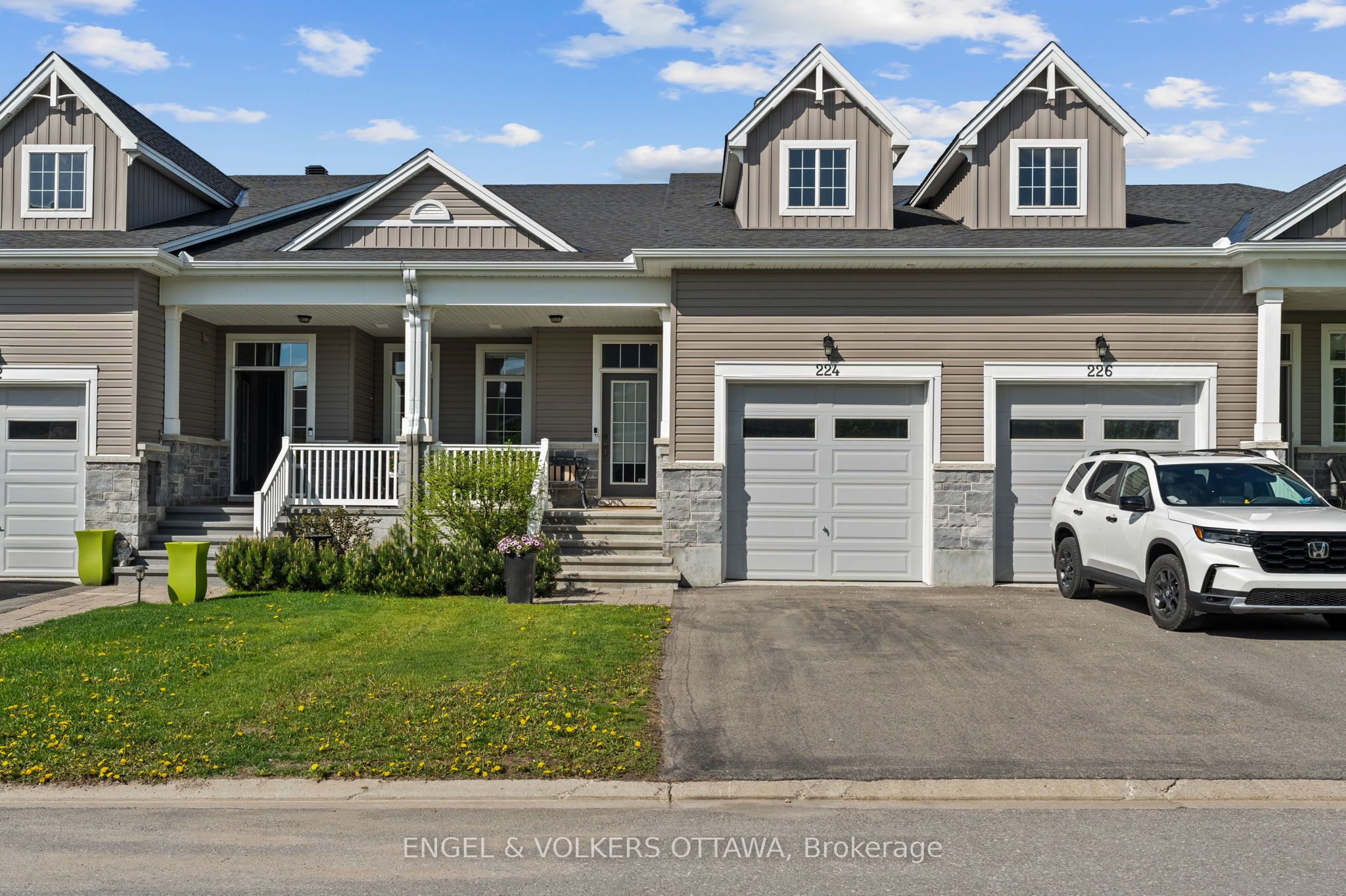 224 Oxford Street W, North Grenville, ON K0G 1J0 photo 2