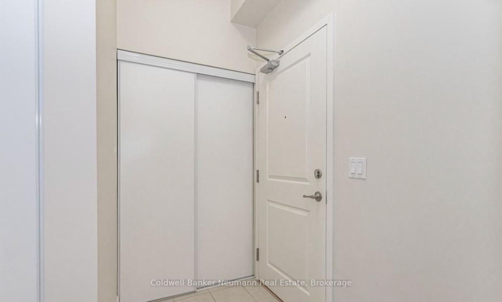 1077 Gordon Street 335, Guelph, ON N1G 0E3 photo 3