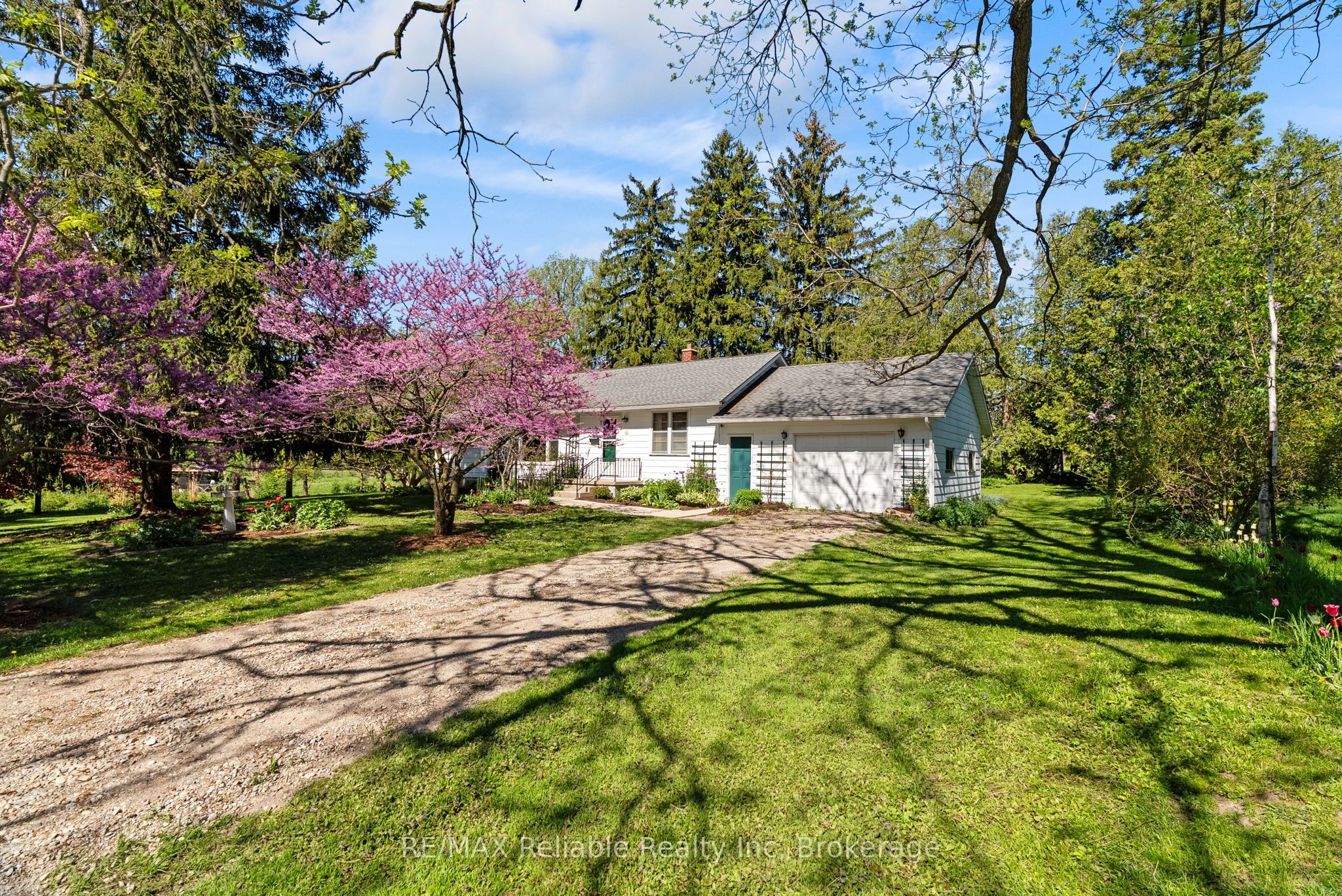 68 William Street, Huron East, ON N0K 1G0