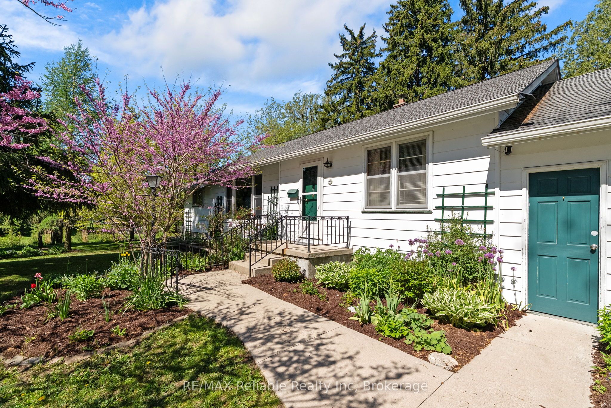68 William Street, Huron East, ON N0K 1G0 photo 2