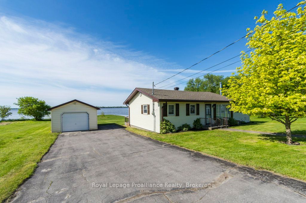 85 Manley Drive, Belleville, ON K8N 4Z4 photo 3