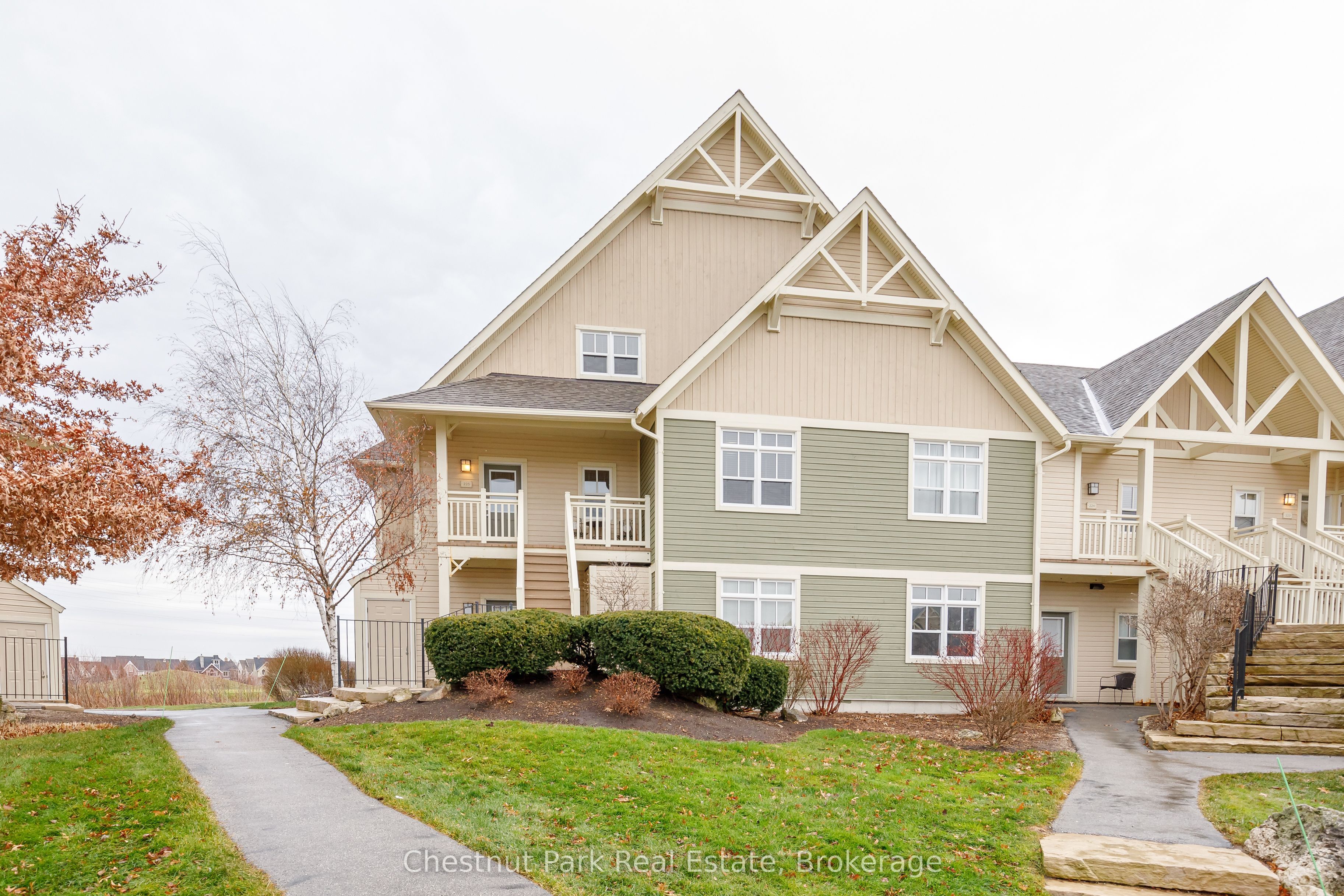 125 Fairway Court 225, Blue Mountains, ON L9Y 0P8