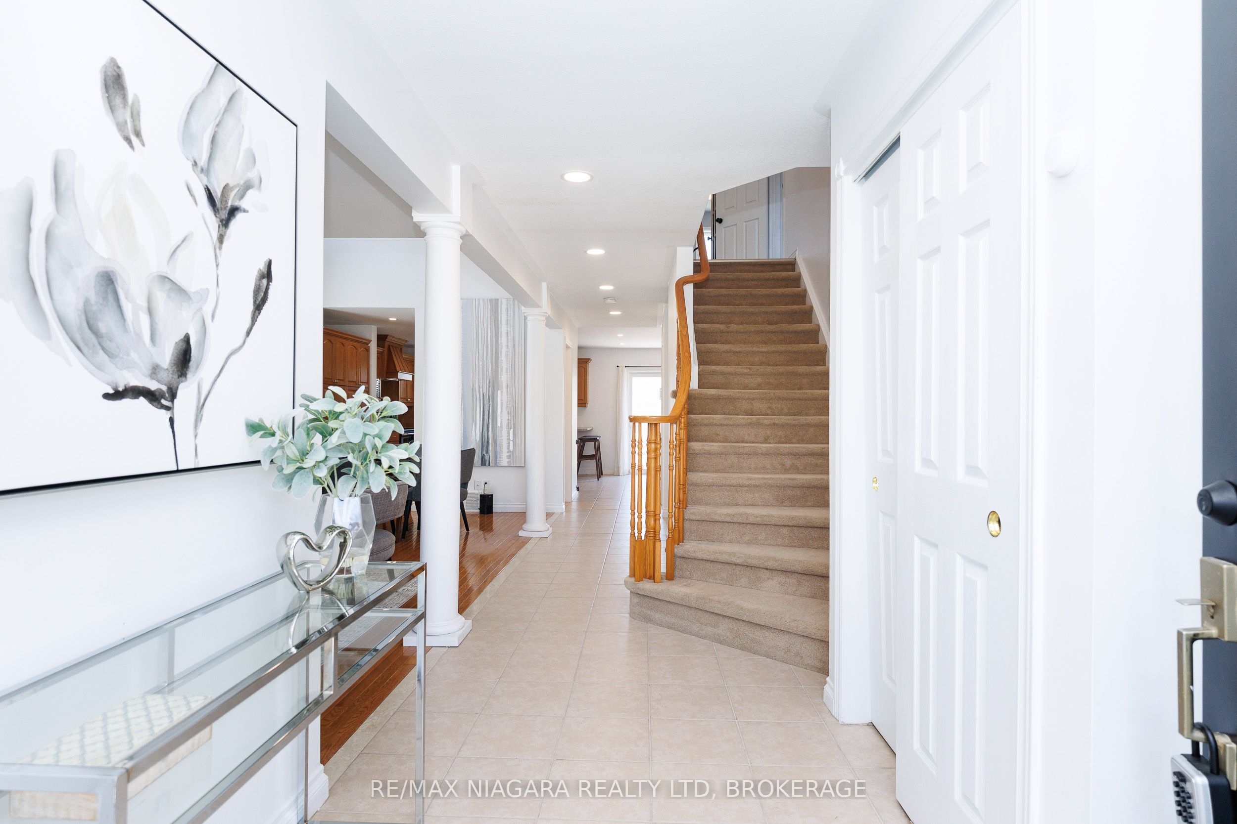 47 Honey Locust Circle, Thorold, ON L2V 5E2 photo 5