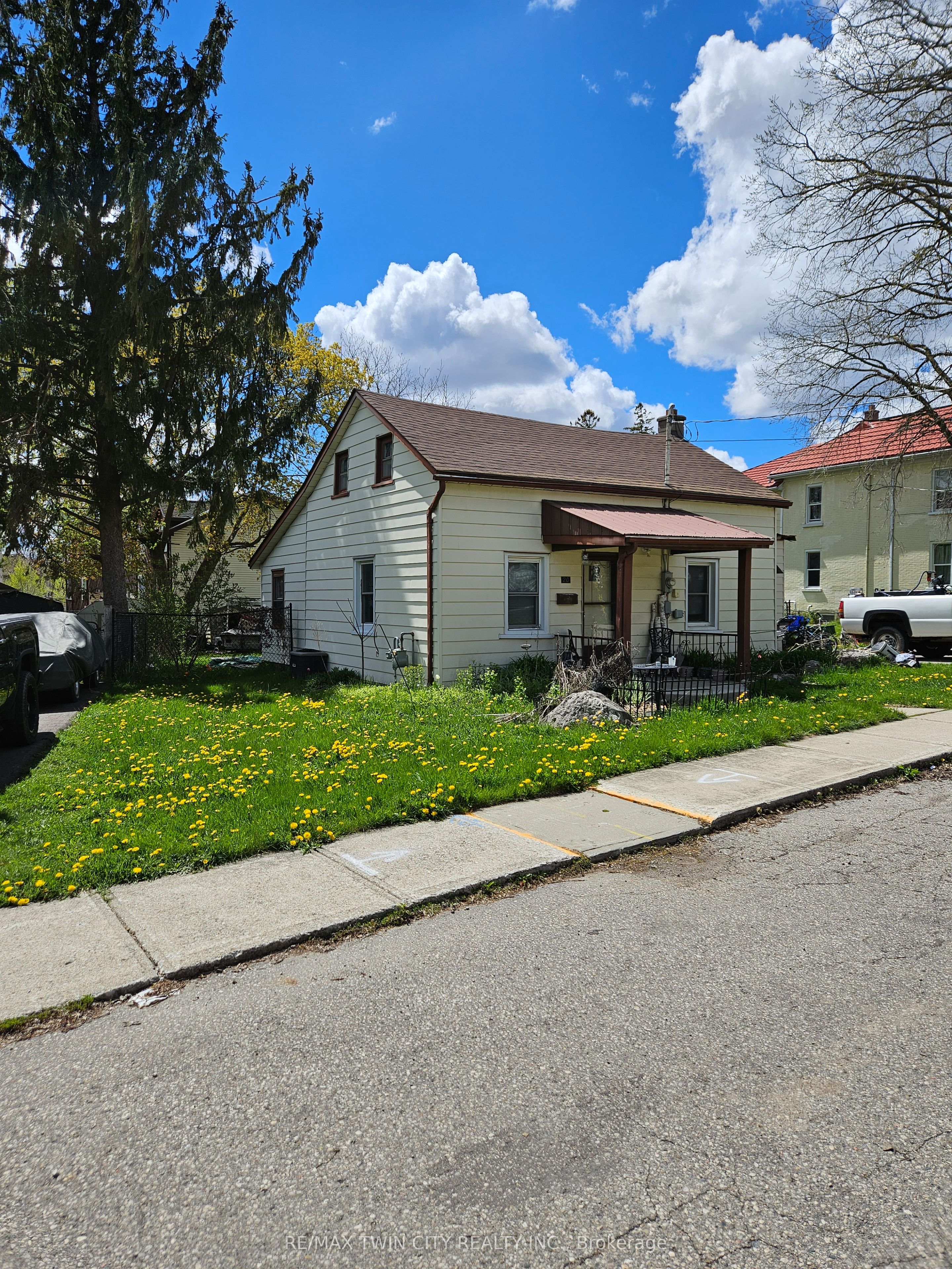 20 Foell Street, Wilmot, ON N3A 2V3 photo 2