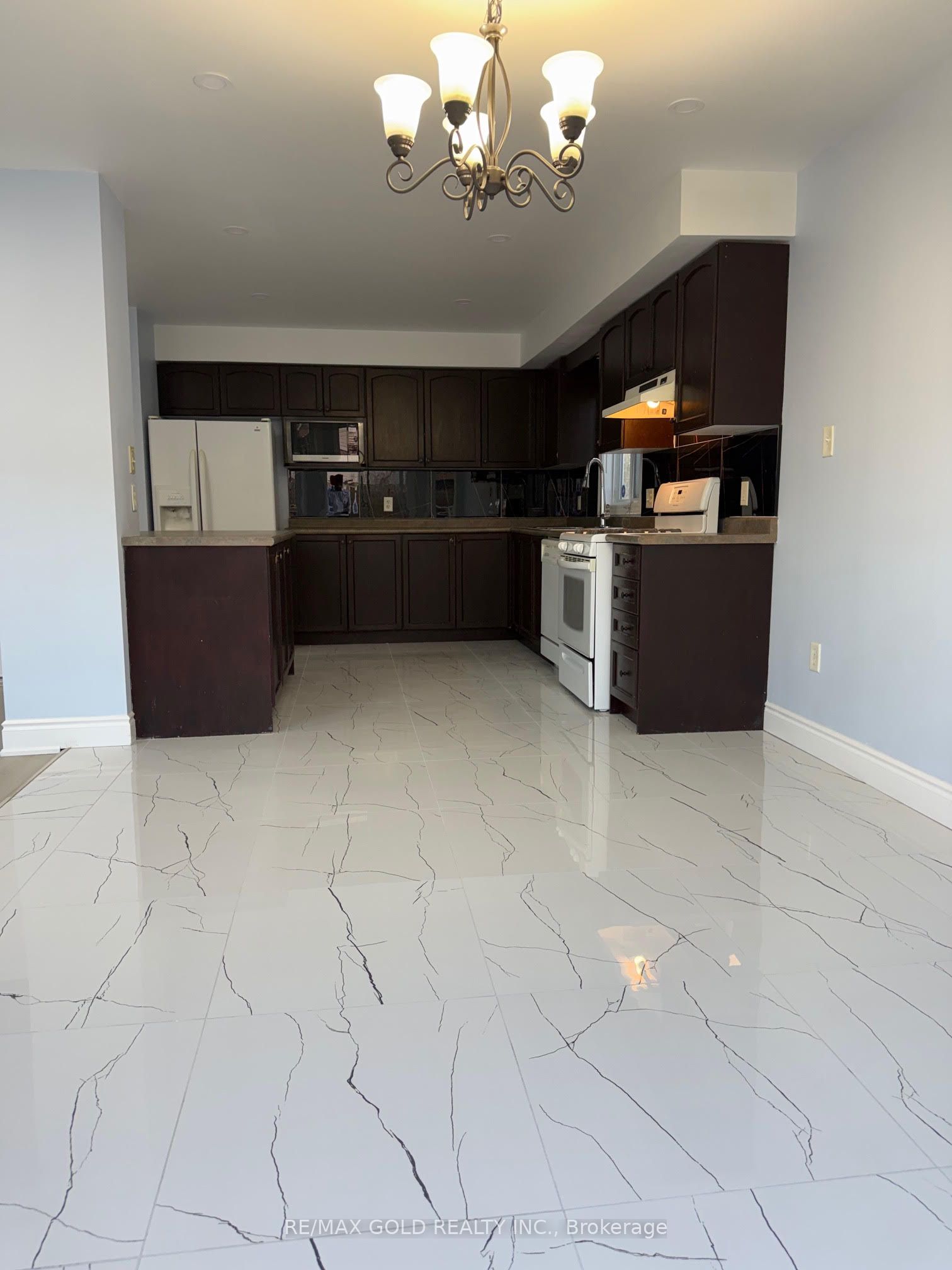 619 Fieldgate Circle, London East, ON N5V 5G1 photo 2